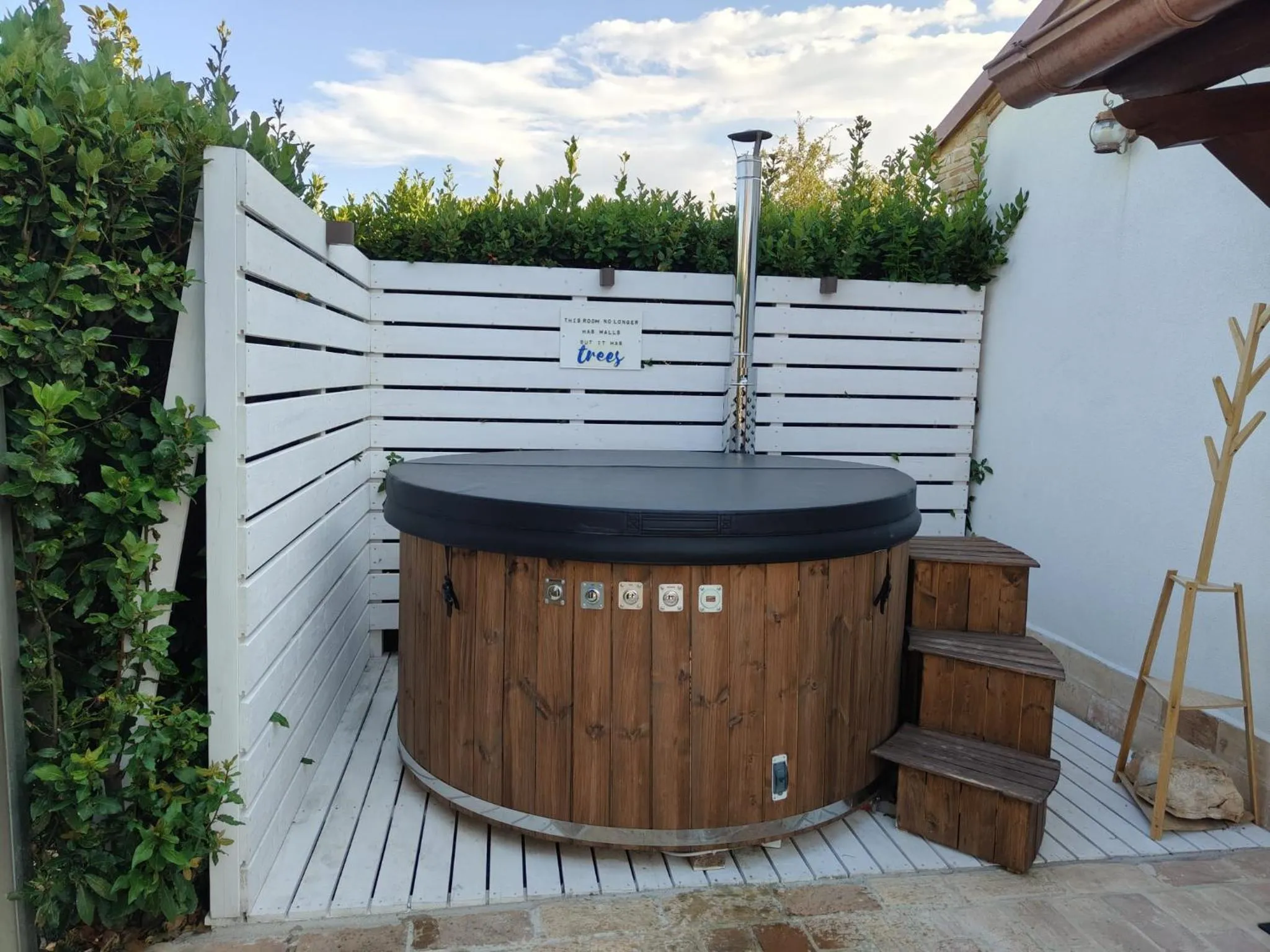 Hot Tub in Il Giardino Di Epicuro