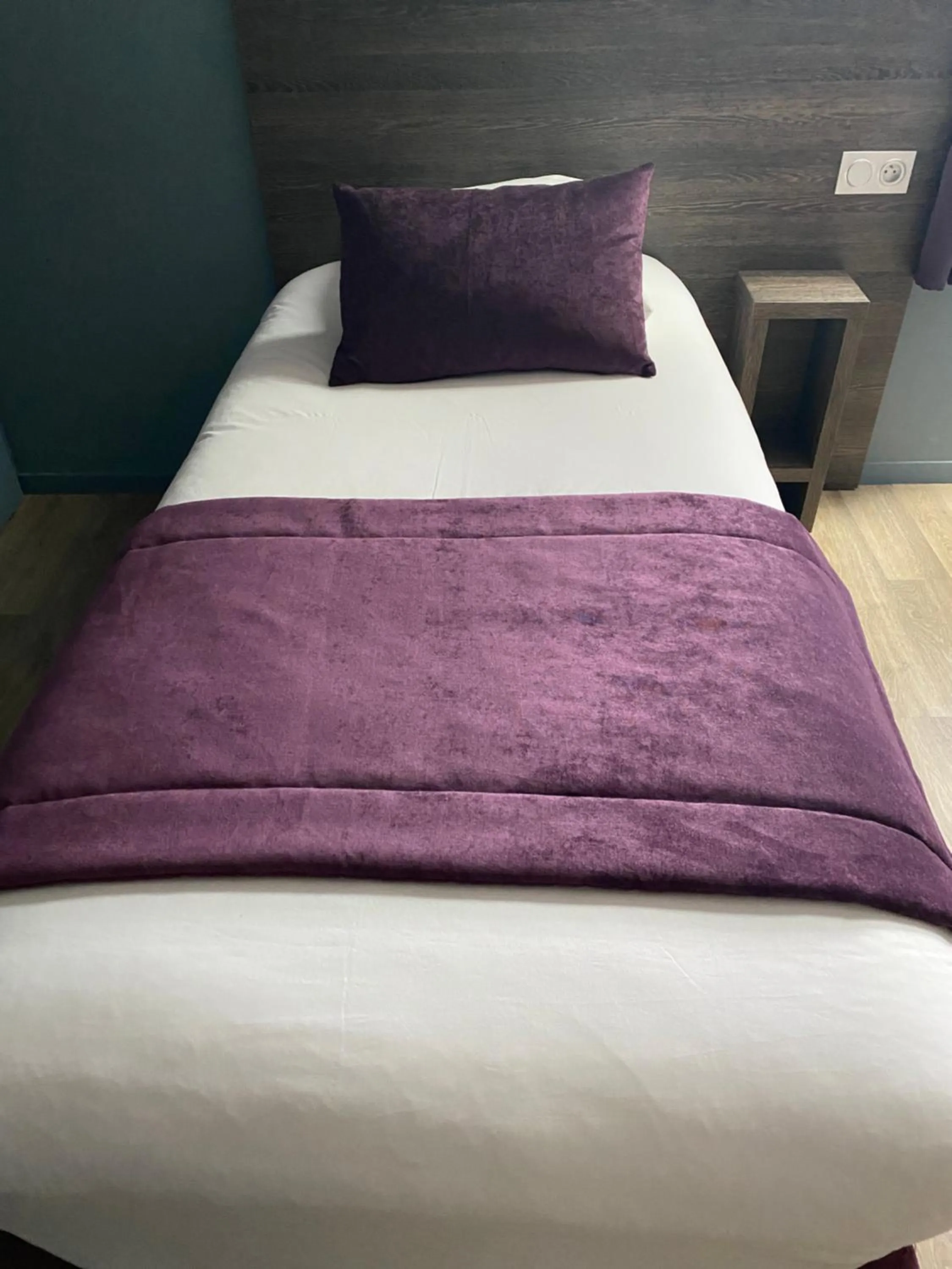 Bed in Hotel Restaurant Vesontio