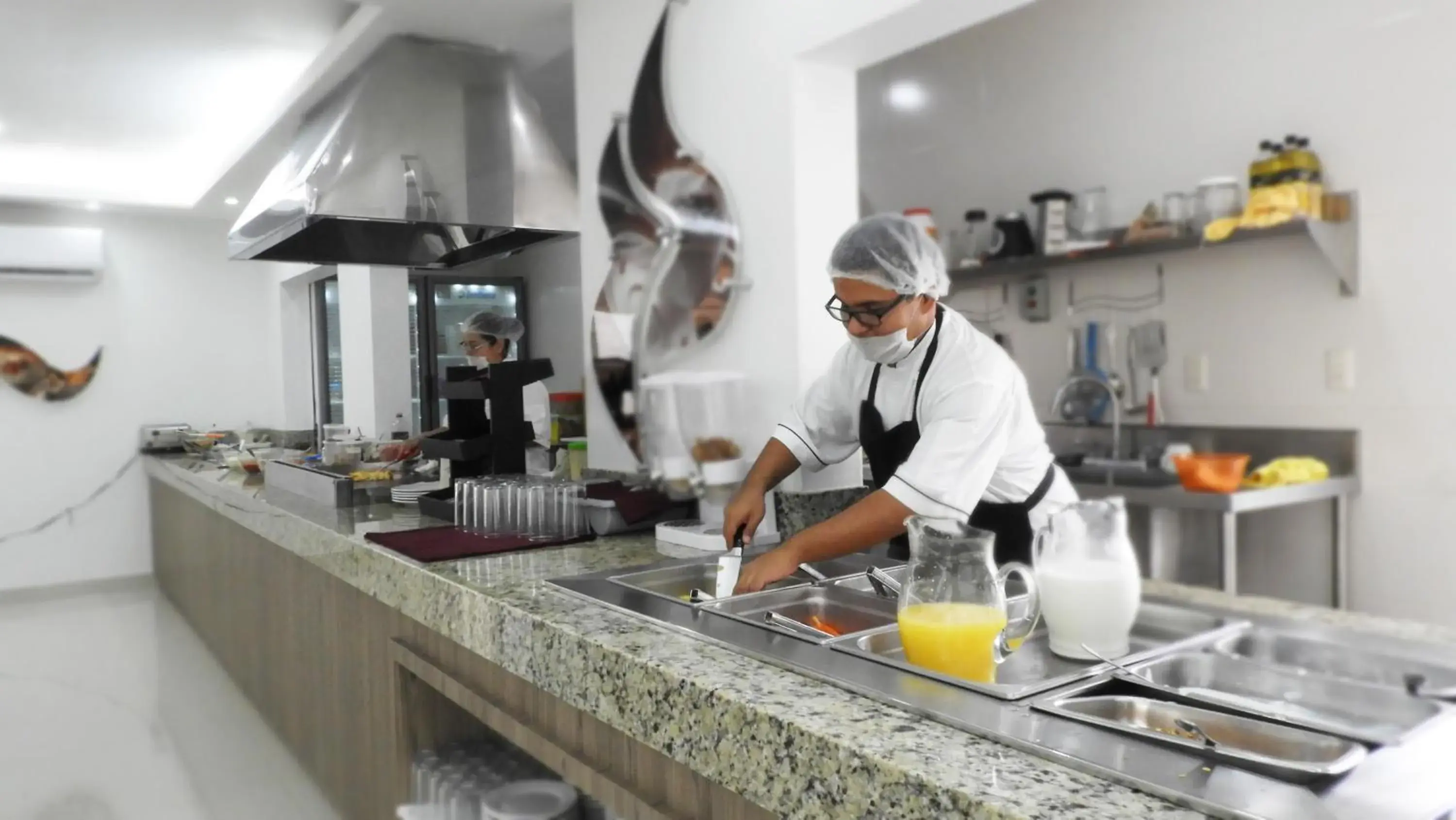 Restaurant/places to eat in Hotel Fray Junipero Serra Restaurant/places to eat in Hotel Fray Junipero Serra