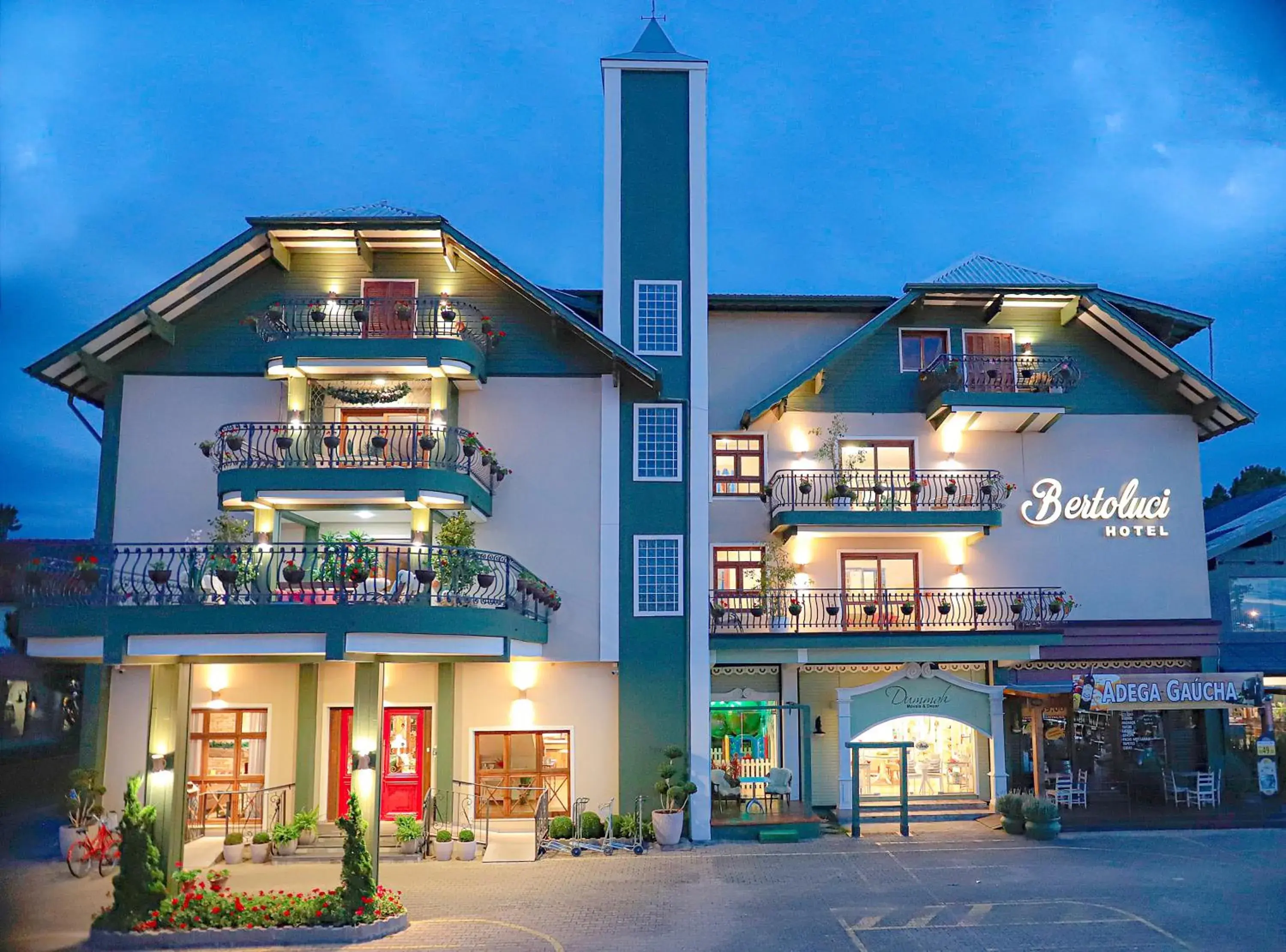 Property building in Hotel Bertoluci Property building in Hotel Bertoluci