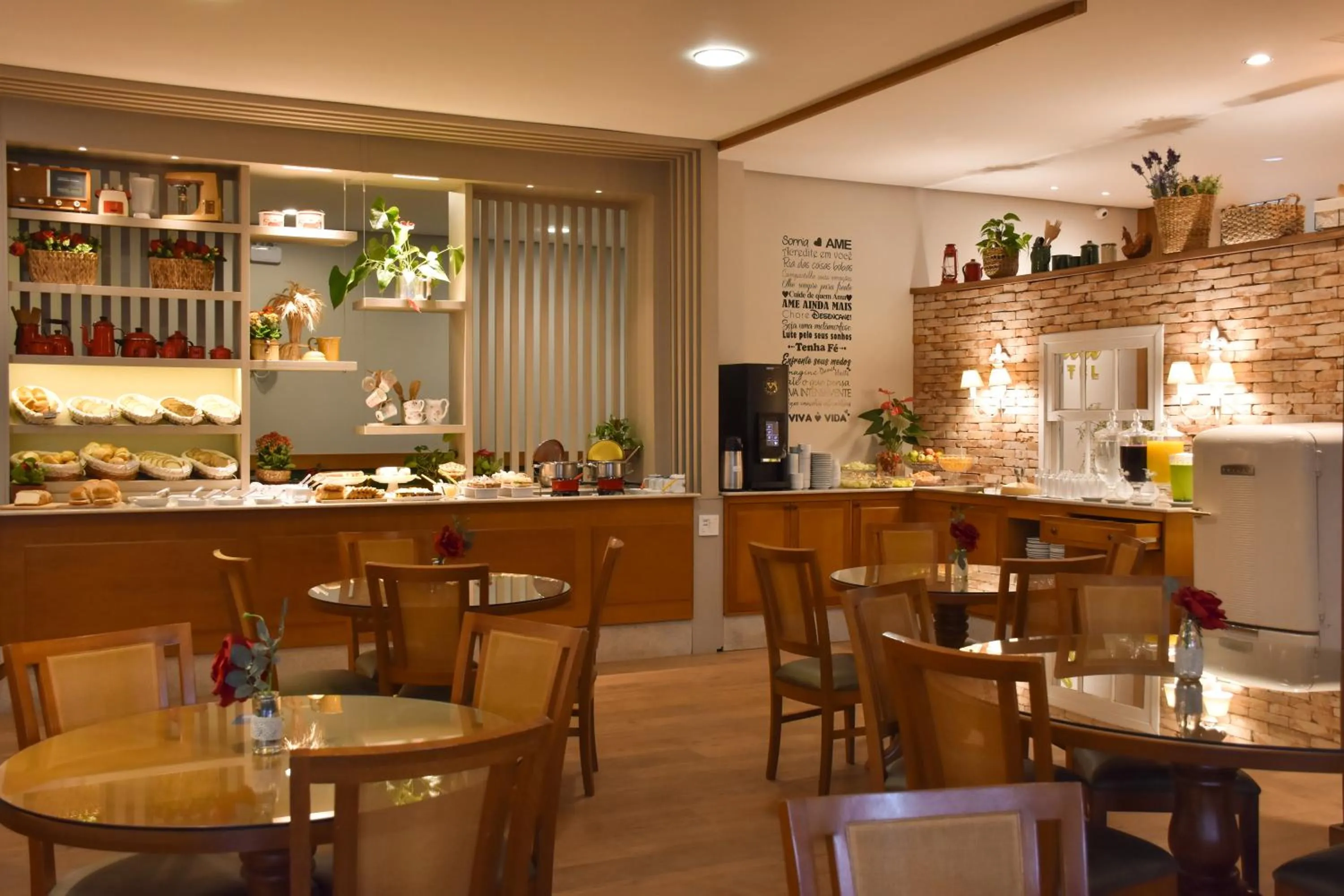 Breakfast in Hotel Bertoluci