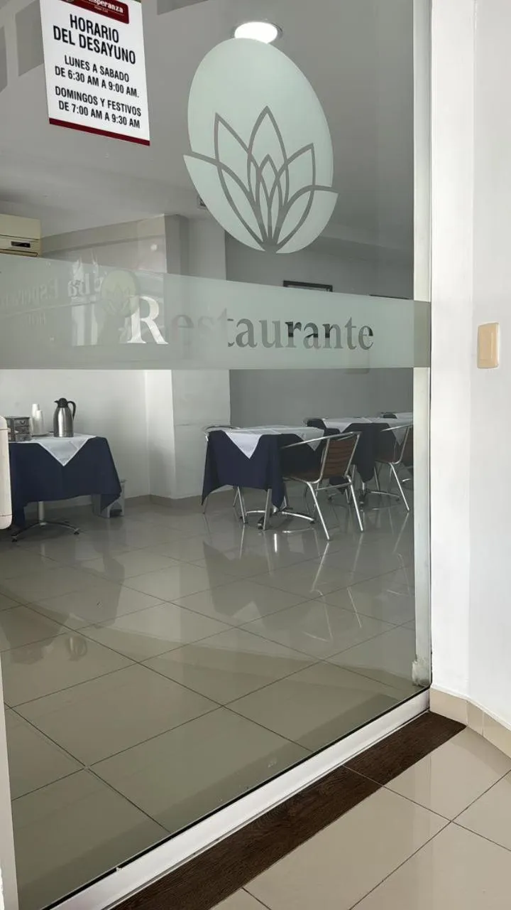 Restaurant/places to eat in hgo hotel