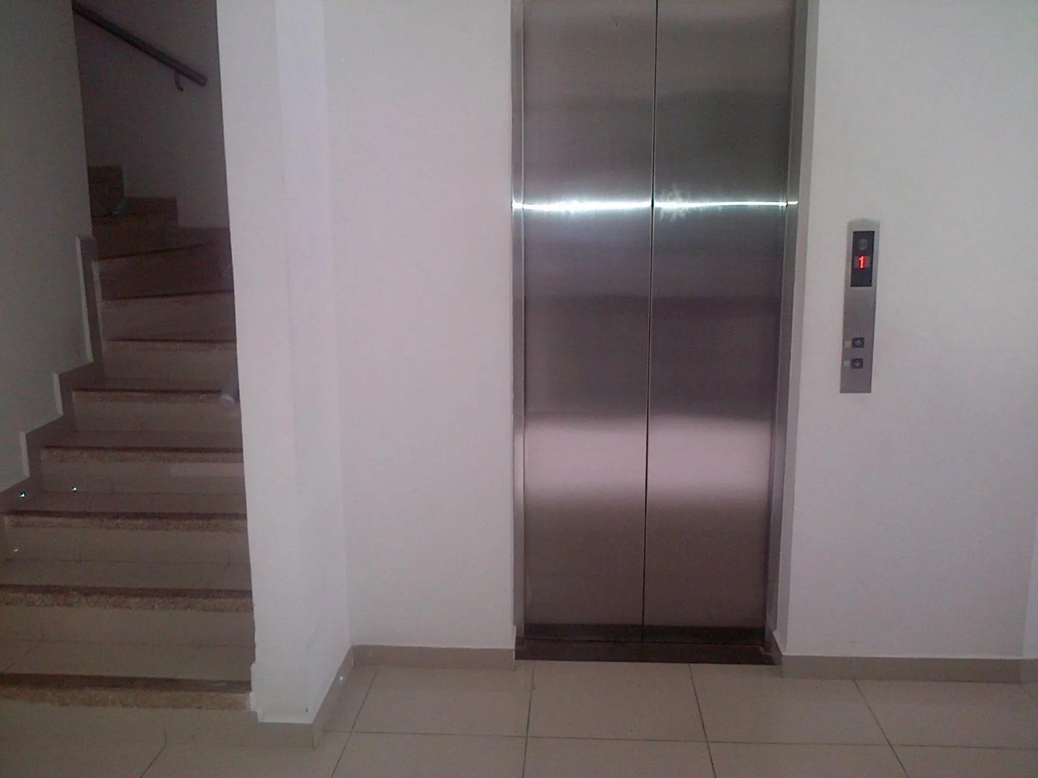 elevator in hgo hotel