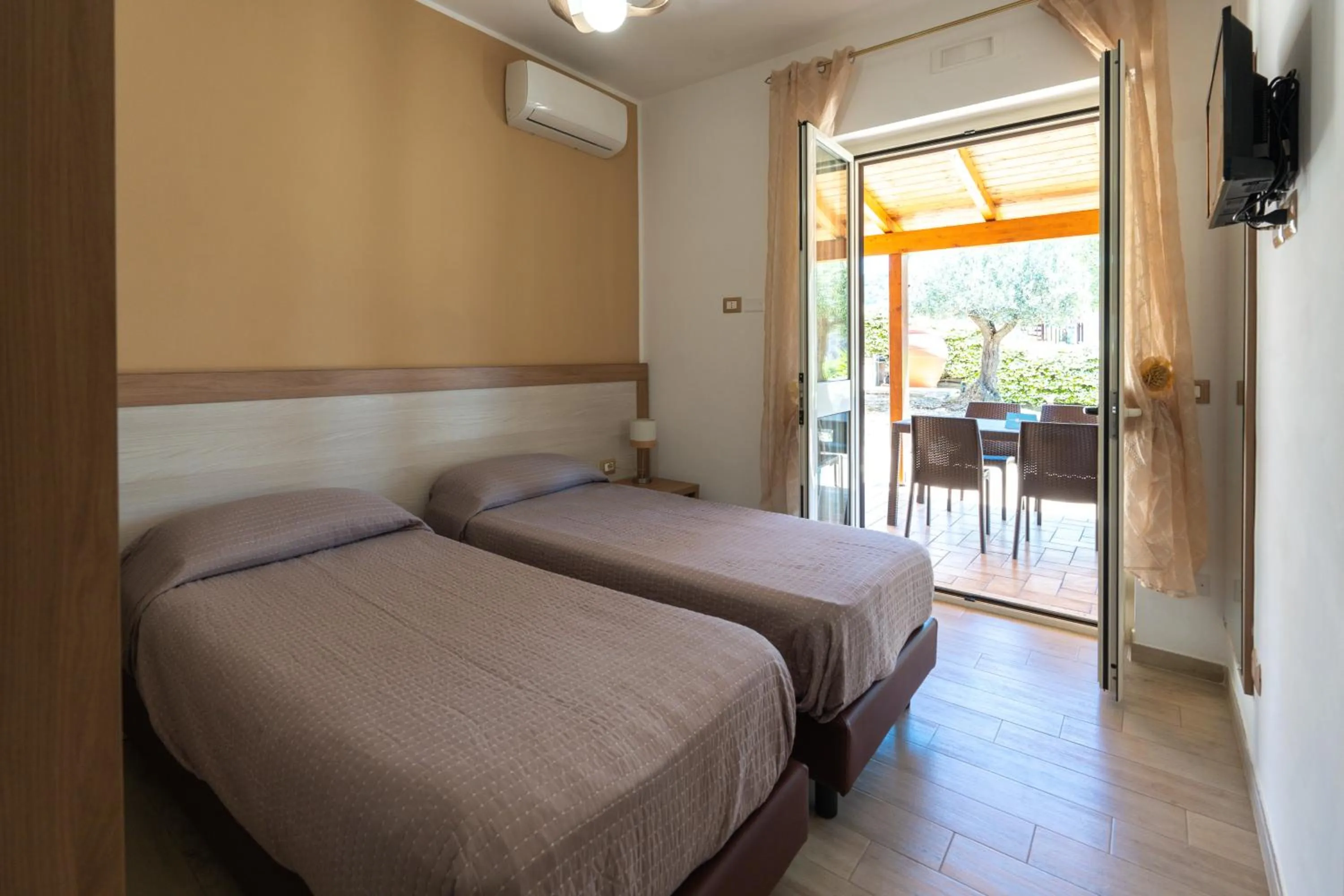 Bedroom, Bed in Villa Santangelo