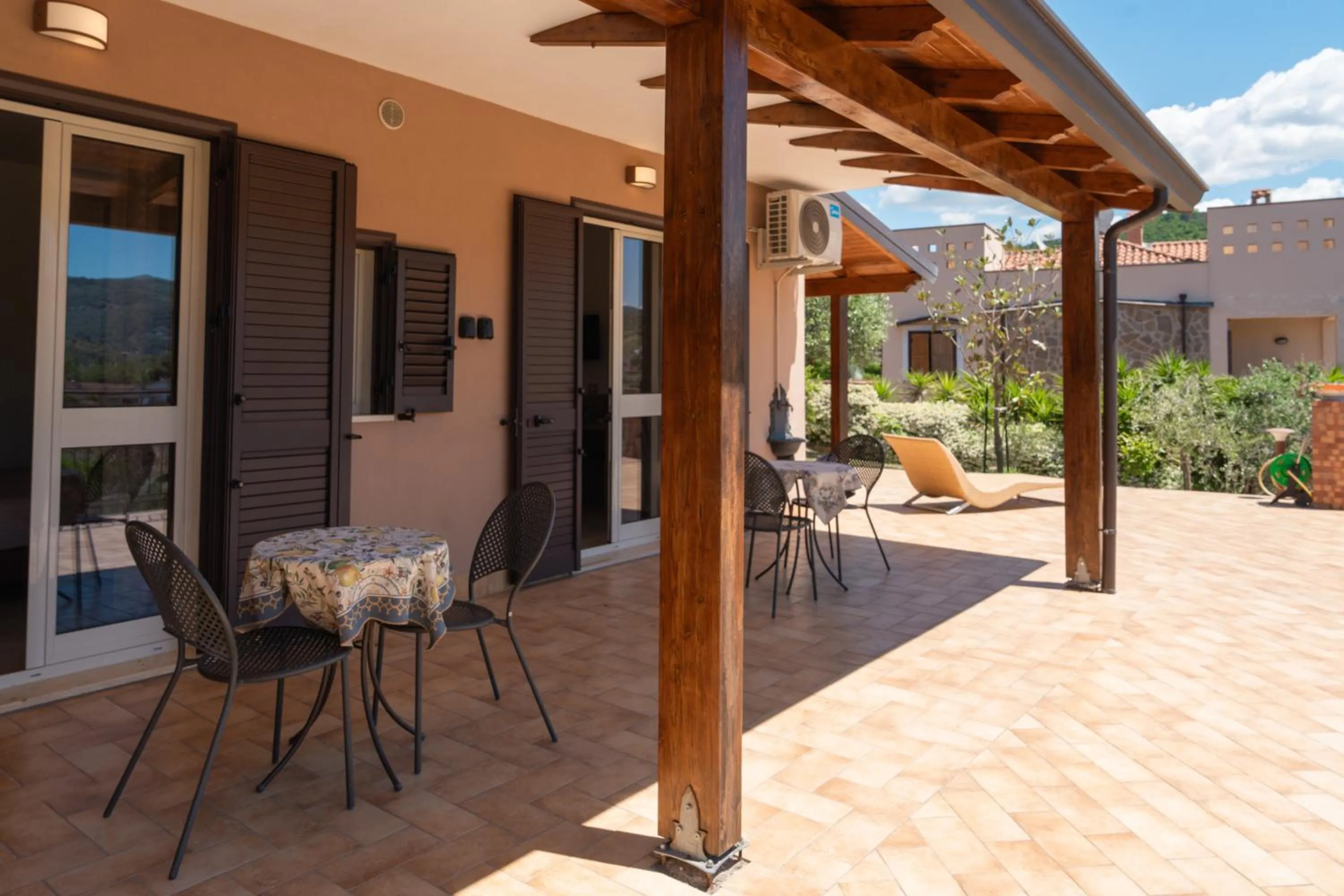 Property building in Villa Santangelo