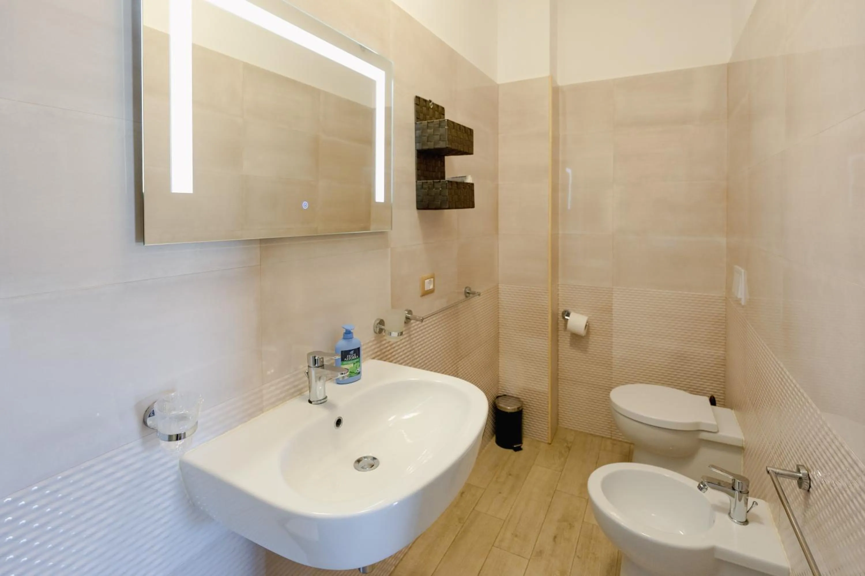 Bathroom in Villa Santangelo