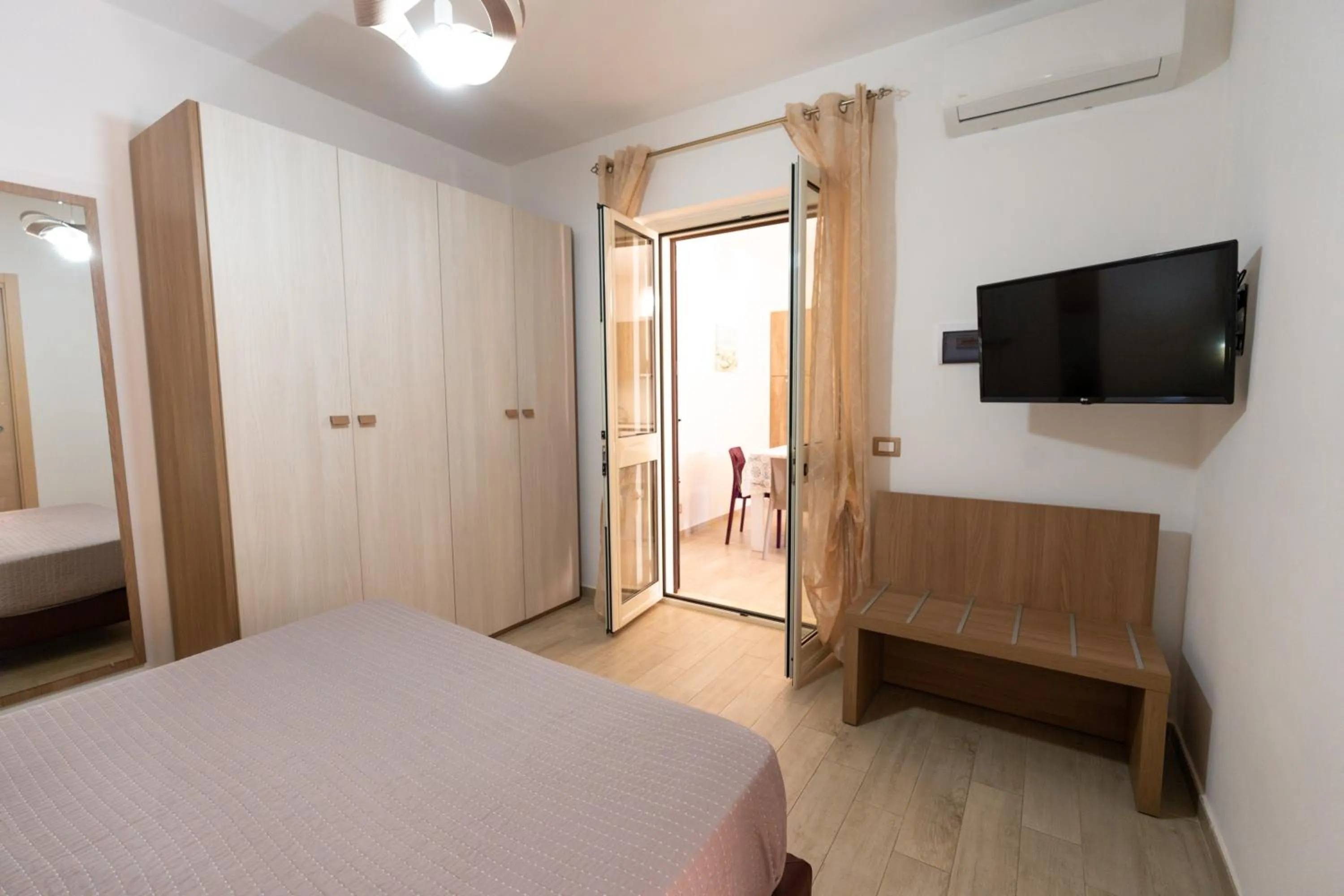 Bedroom, Bed in Villa Santangelo