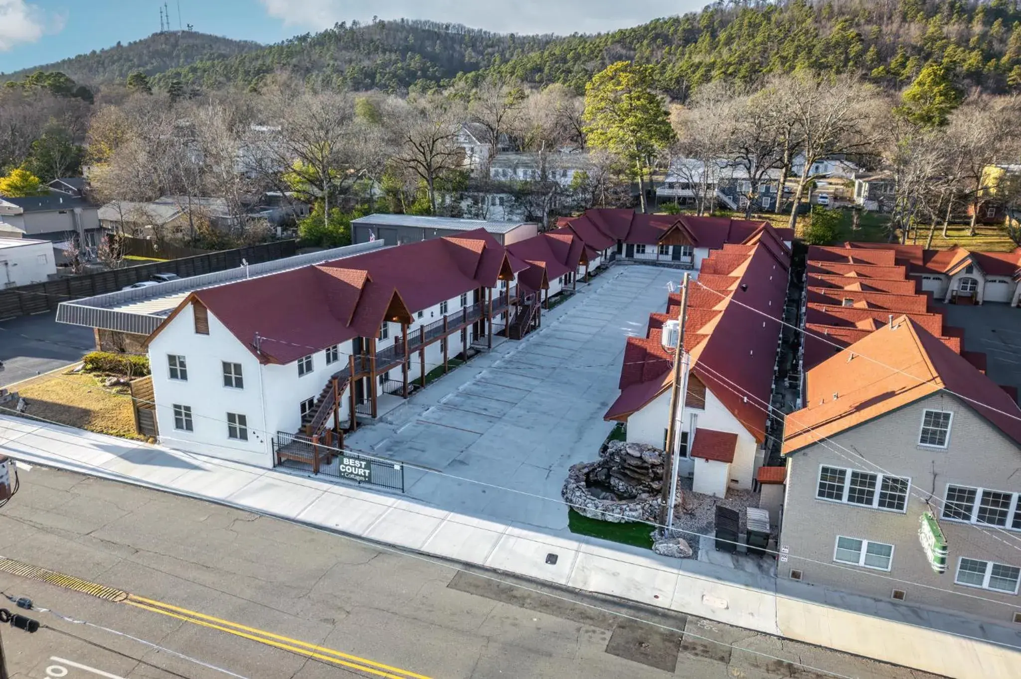 Property building in Best Court Property building in Best Court