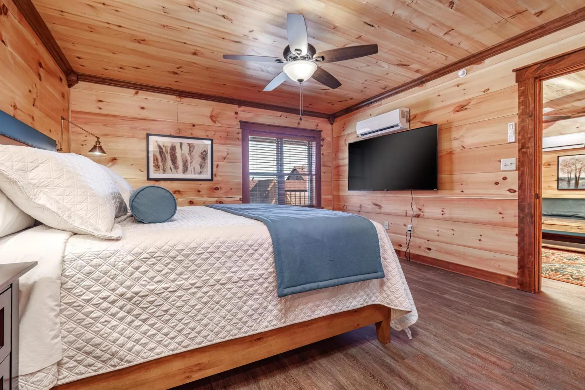 Bedroom, Bed in Best Court