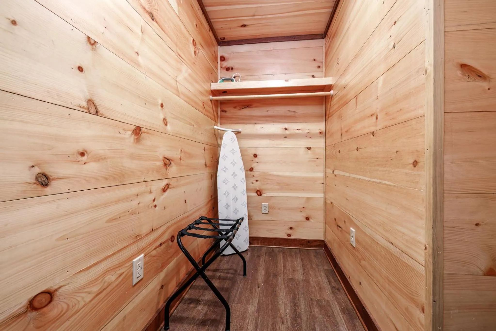 flat iron in Best Court