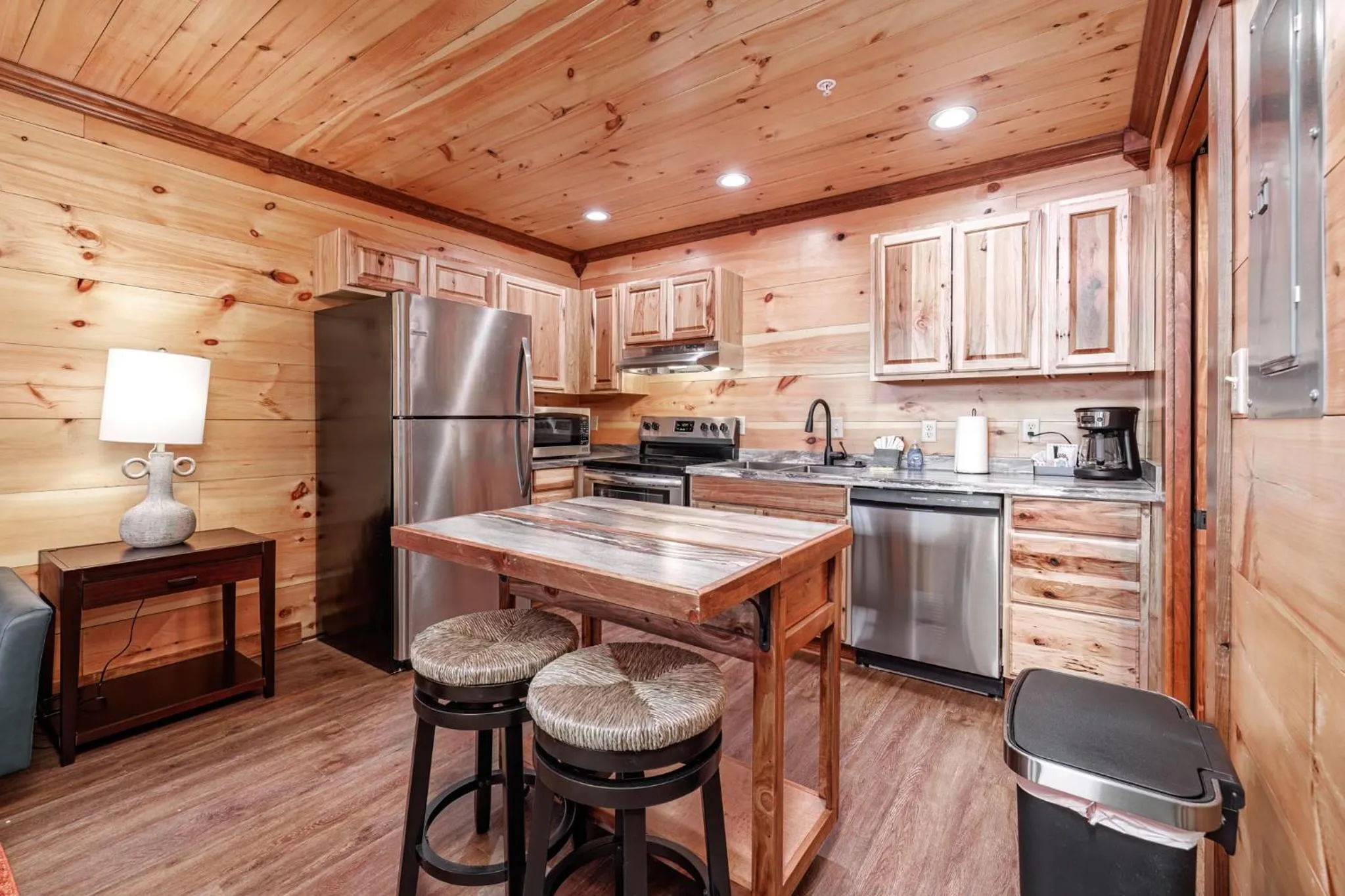 Kitchen or kitchenette in Best Court