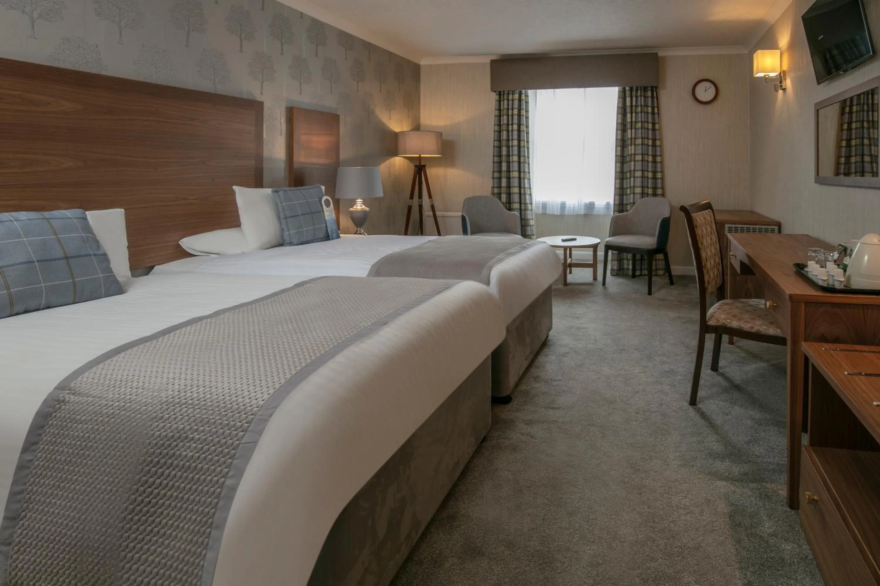 Bedroom, Bed in Swindon Blunsdon House Hotel, BW Premier Collection