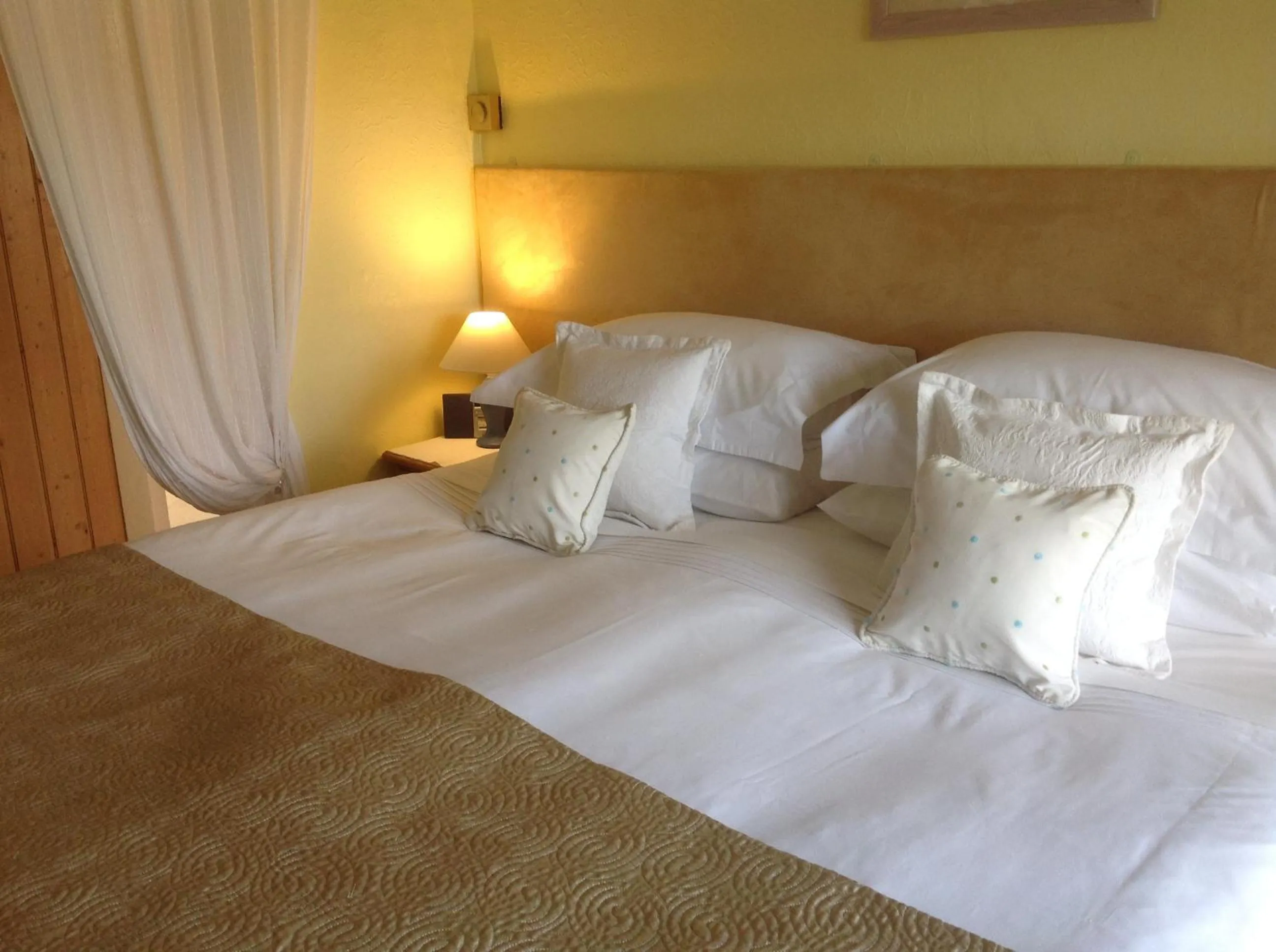 Bedroom, Bed in Shakespeare's View