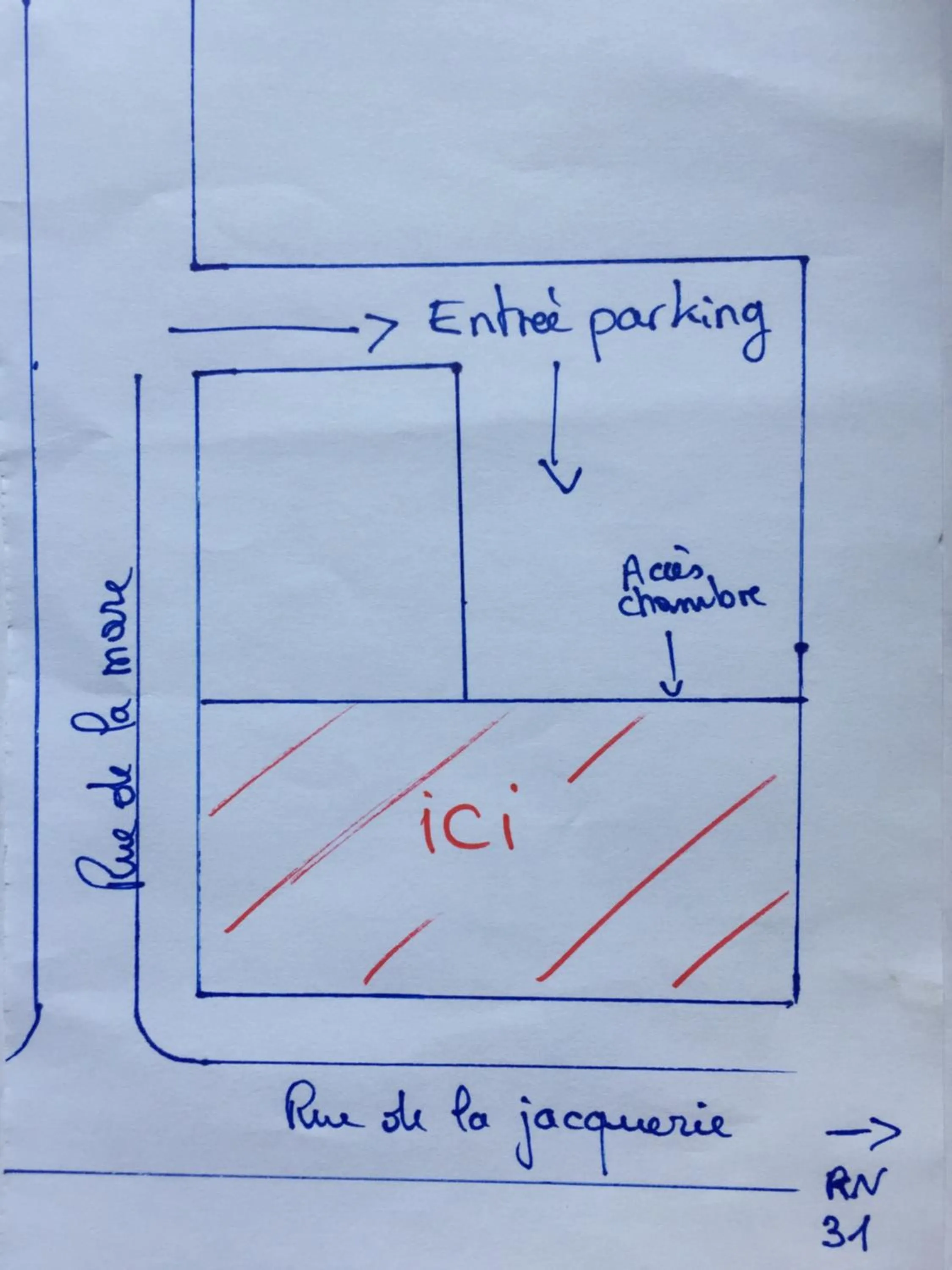 On site in Hôtel De La Mare -restaurant pour les clients sur réservation