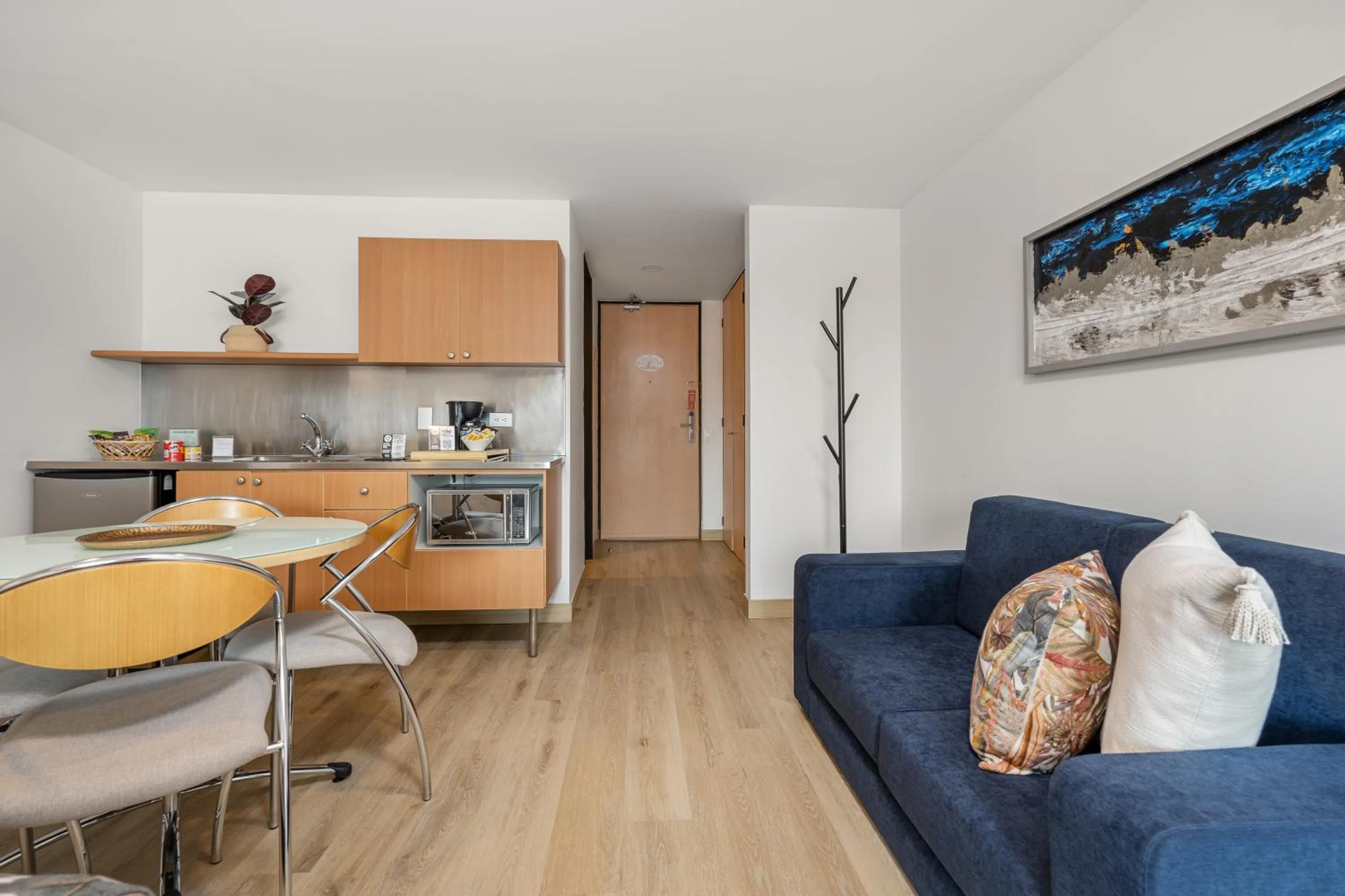 Living room in Novelty Suites Hotel - Oviedo Mall