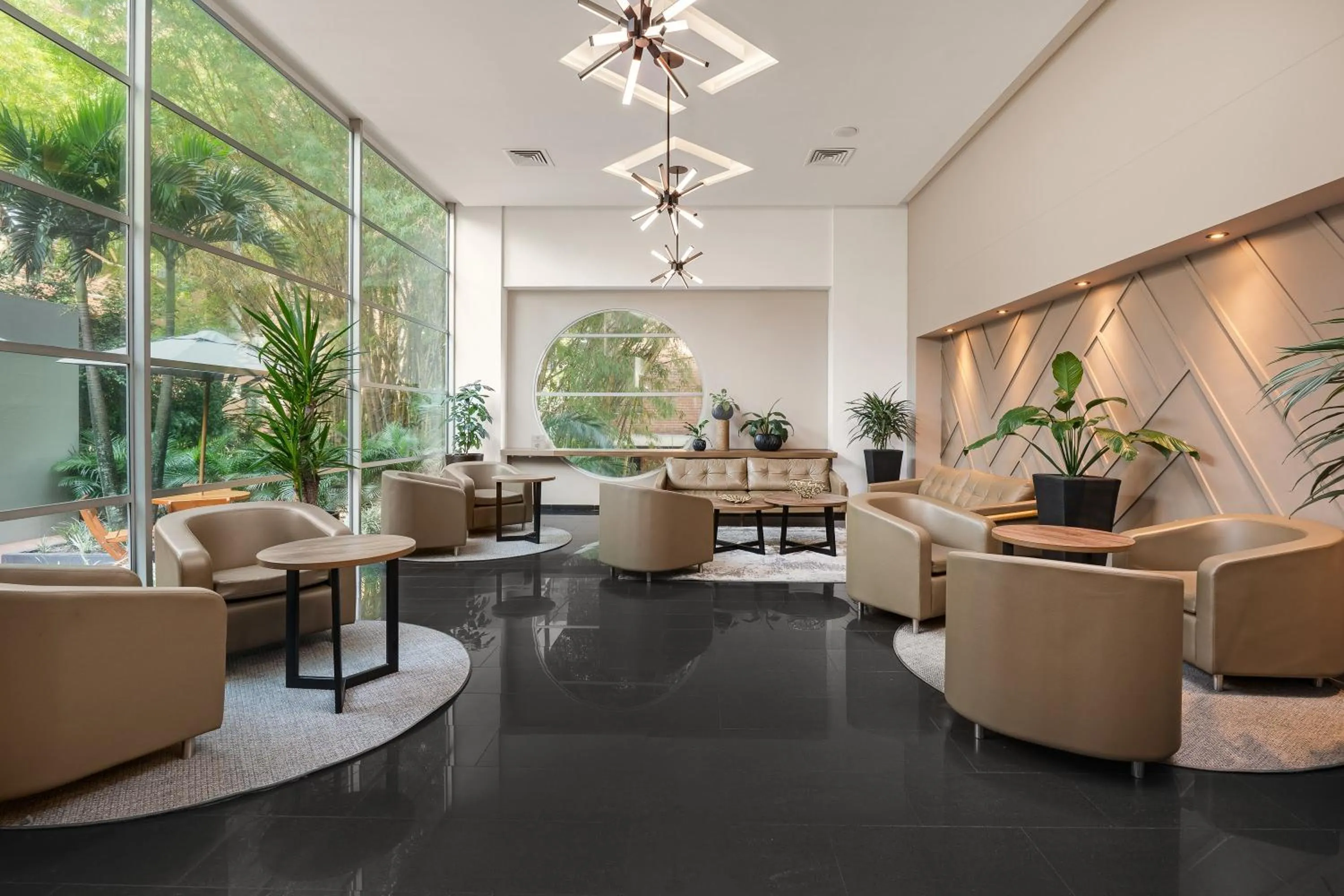 Lobby or reception in Novelty Suites Hotel - Oviedo Mall