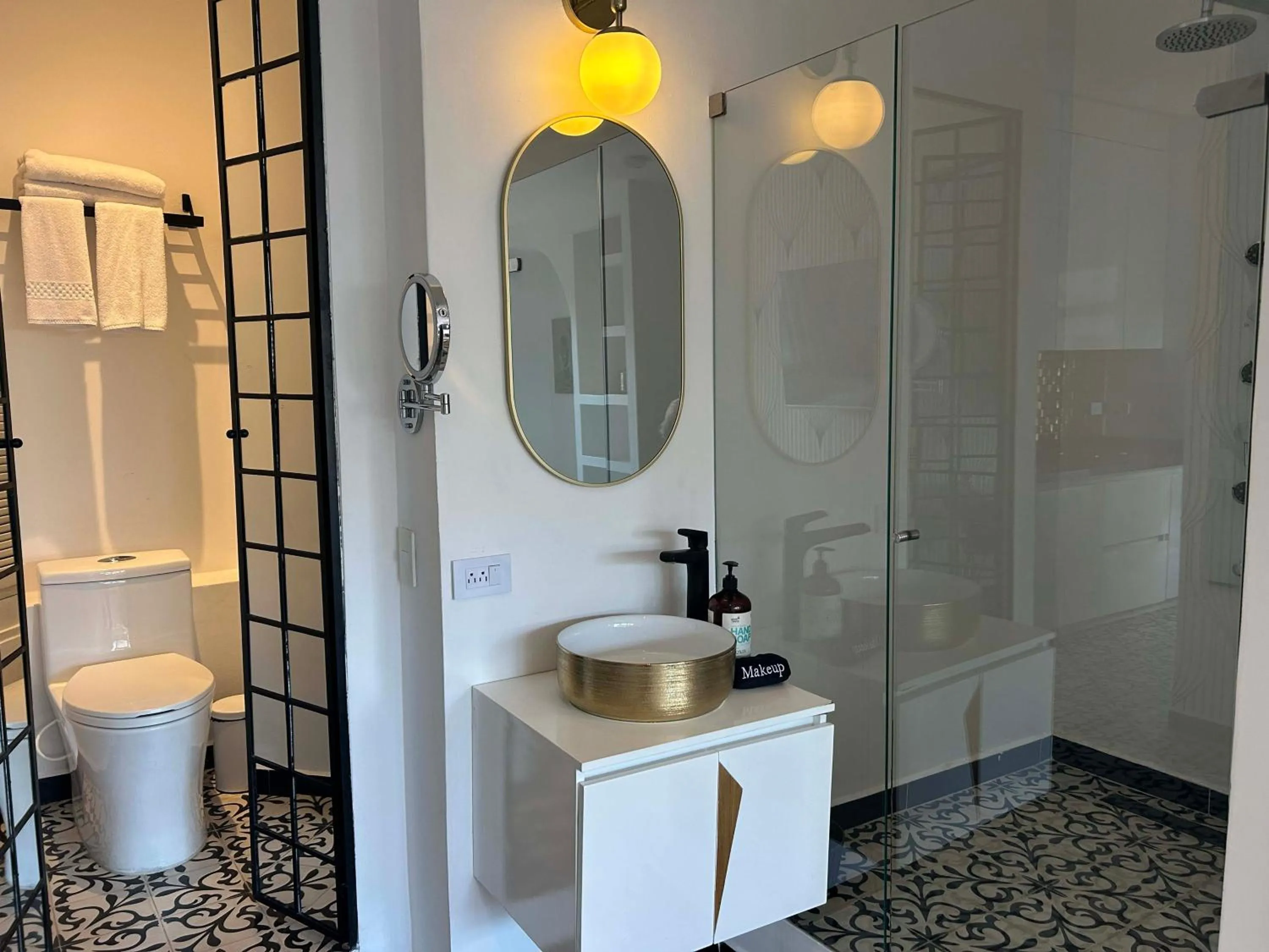 Shower in Casa Verde Boutique Hotel