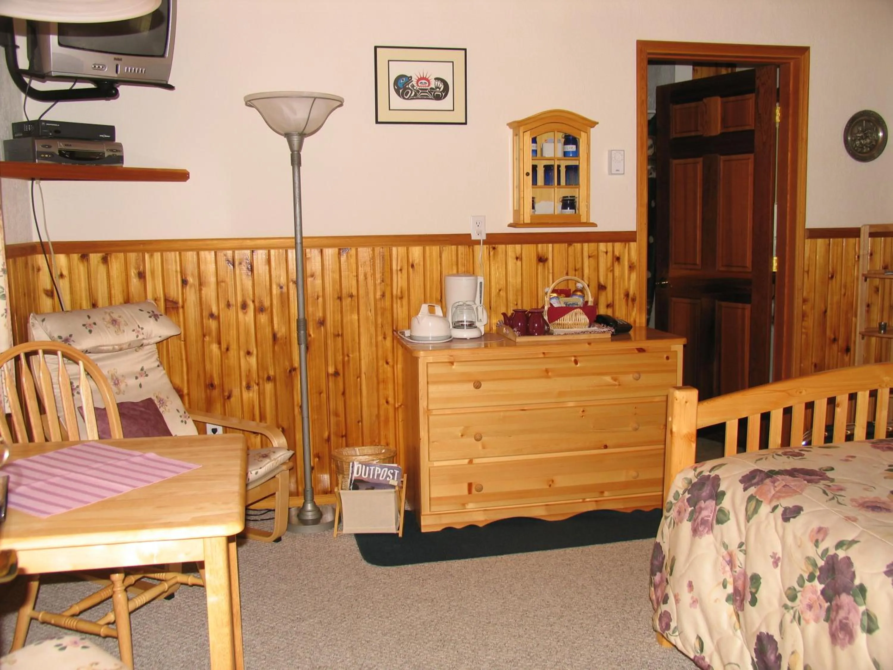 Coffee/tea facilities in Blue Grouse Country Inn