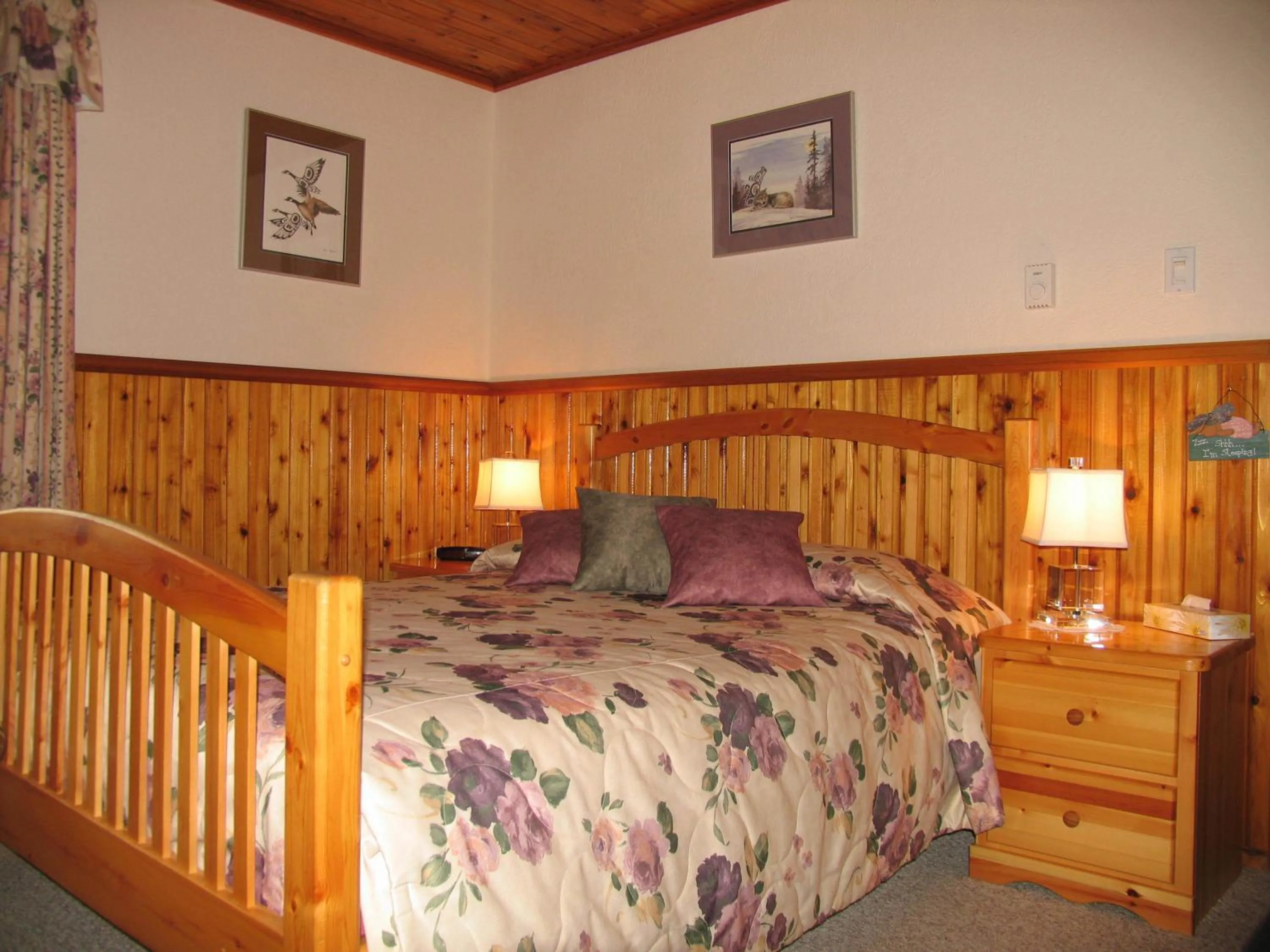 Bedroom in Blue Grouse Country Inn