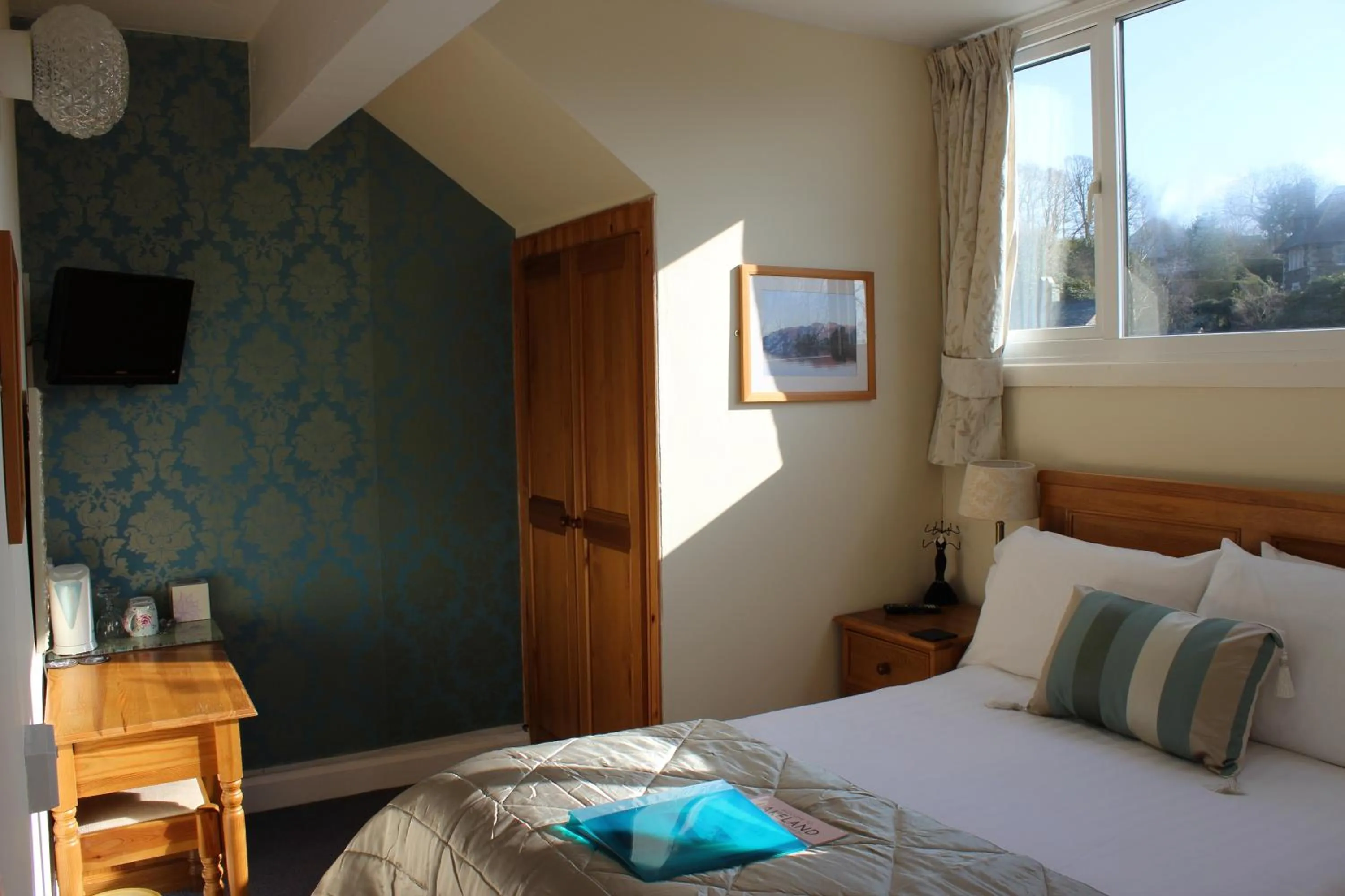 Bedroom, Bed in Invergarry Room Only Guest House For Adults