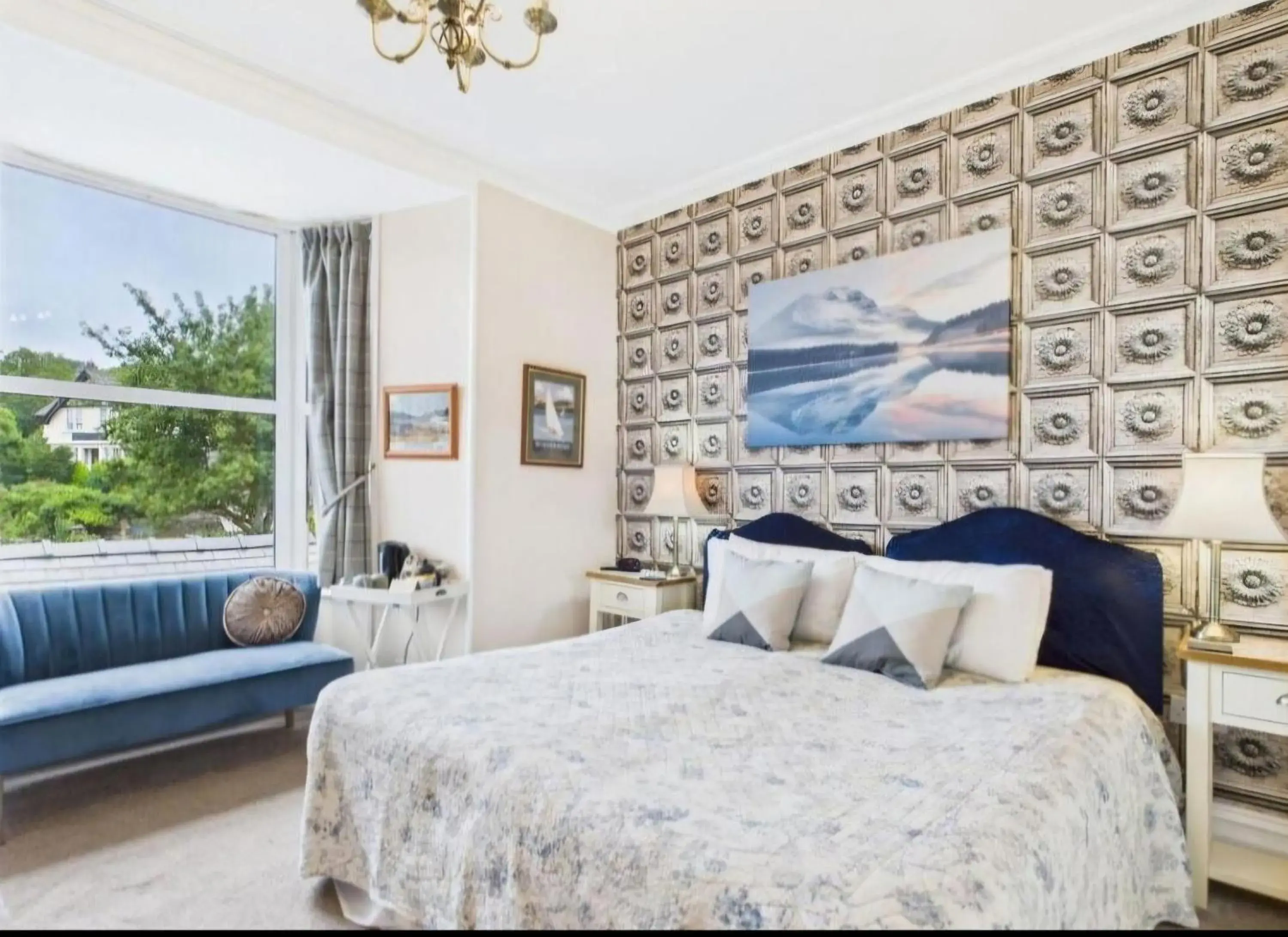 Double or Twin Room with Bathroom in Invergarry Room Only Guest House For Adults Double or Twin Room with Bathroom in Invergarry Room Only Guest House For Adults