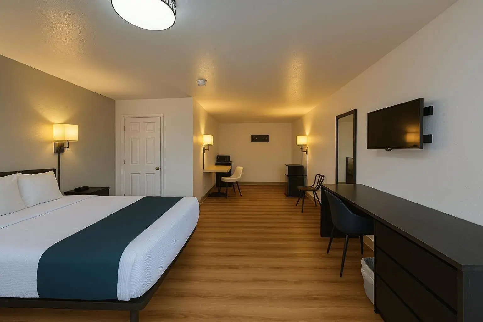 Queen Suite in Motel 6-Duluth, MN Queen Suite in Motel 6-Duluth, MN