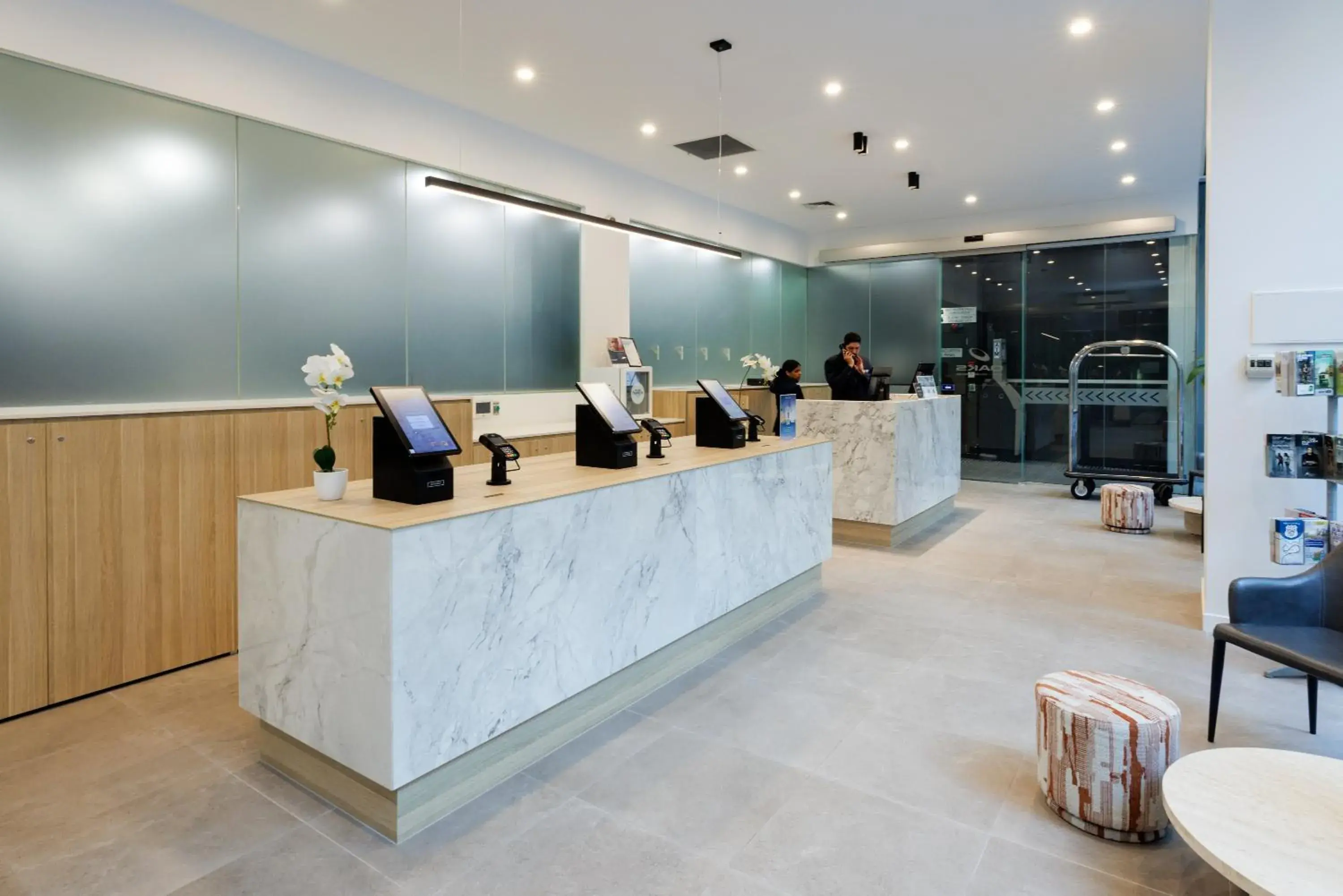 Lobby or reception in Oaks Melbourne on Collins Suites Lobby or reception in Oaks Melbourne on Collins Suites