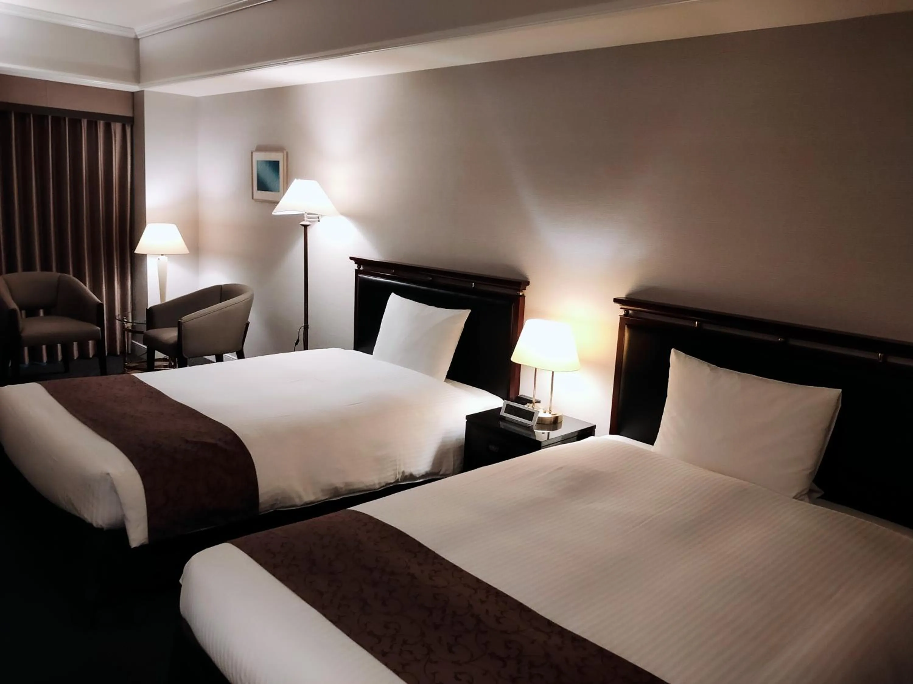 Bedroom, Bed in Kurashiki Royal Art Hotel