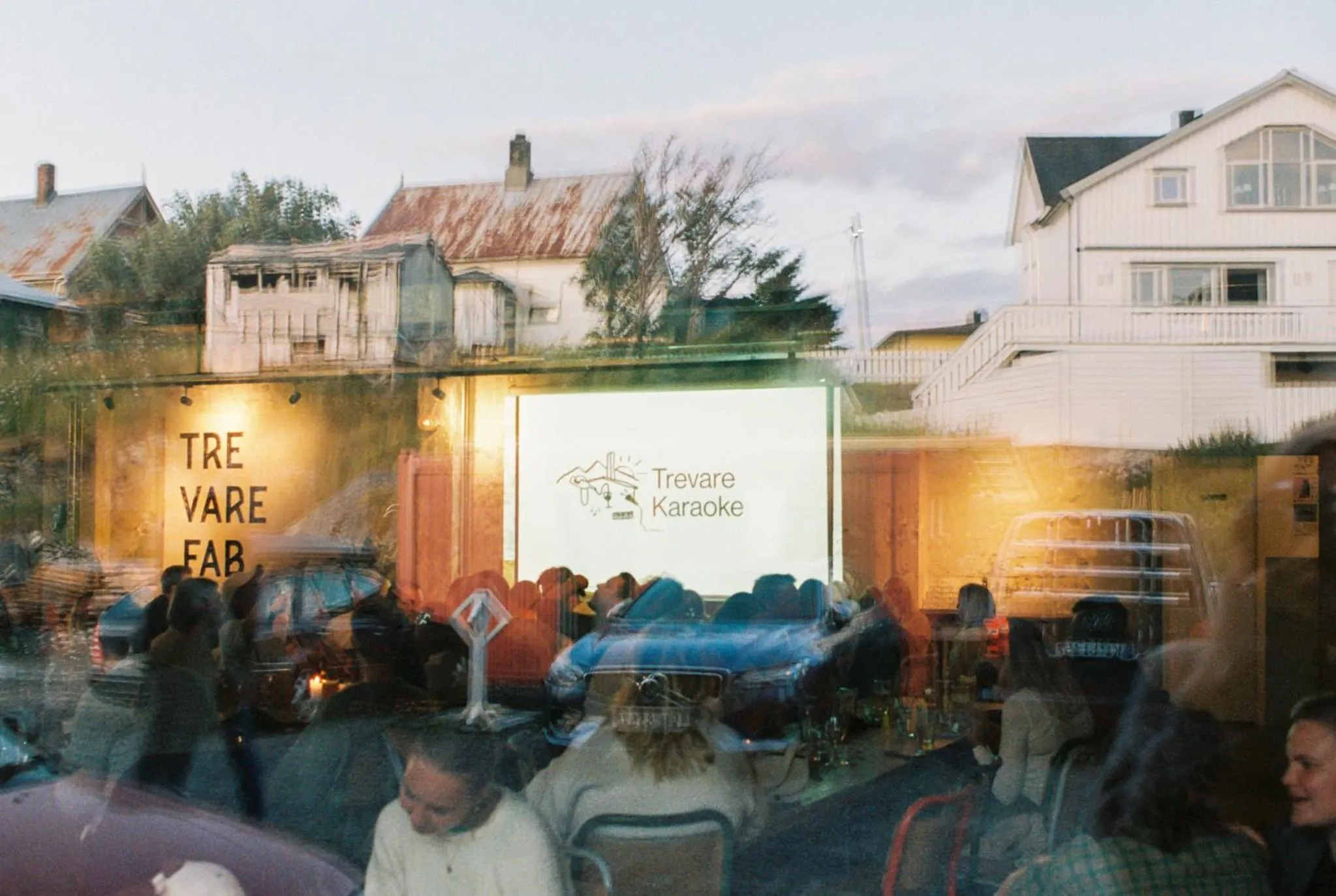 Evening entertainment in Trevarefabrikken