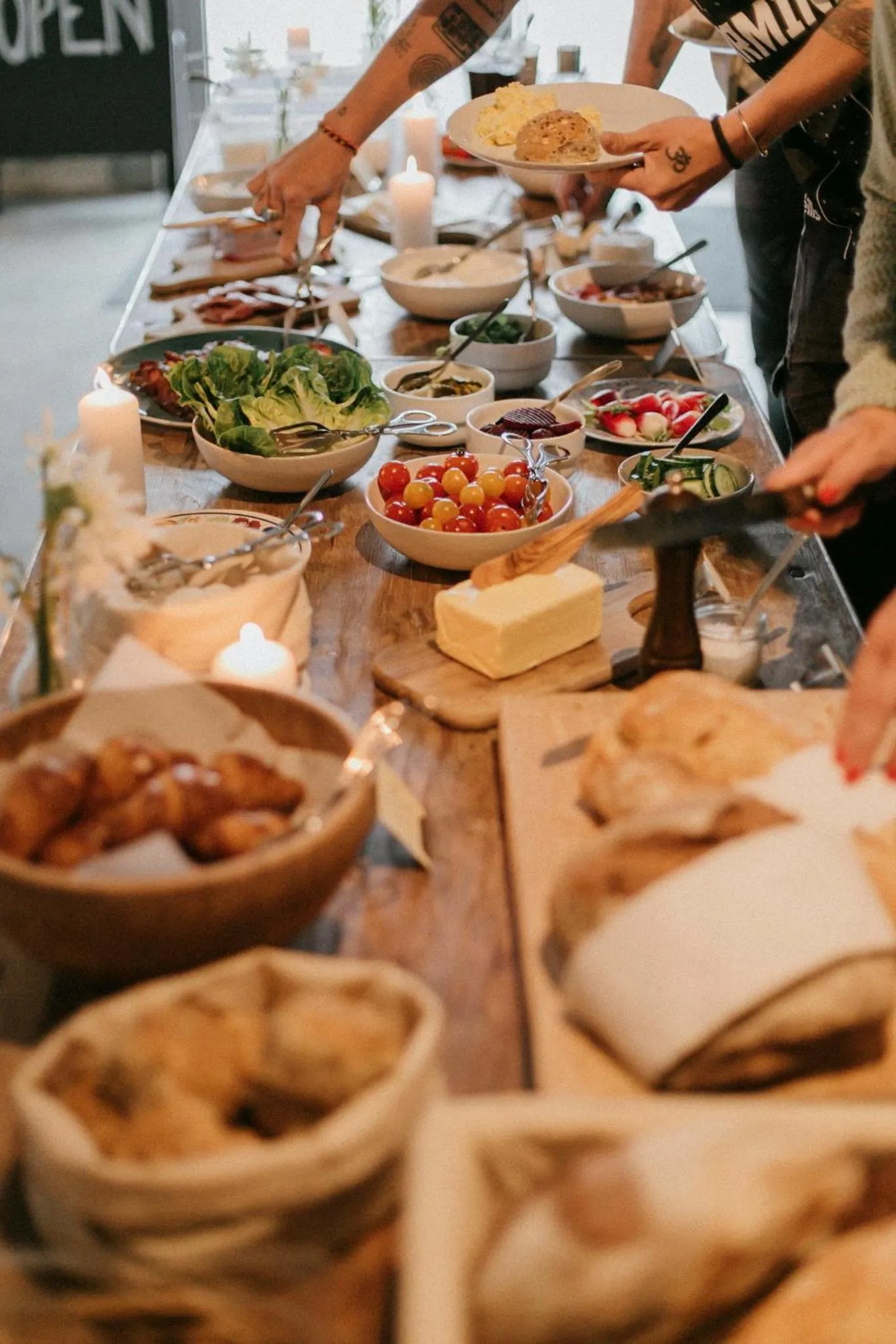 Breakfast in Trevarefabrikken