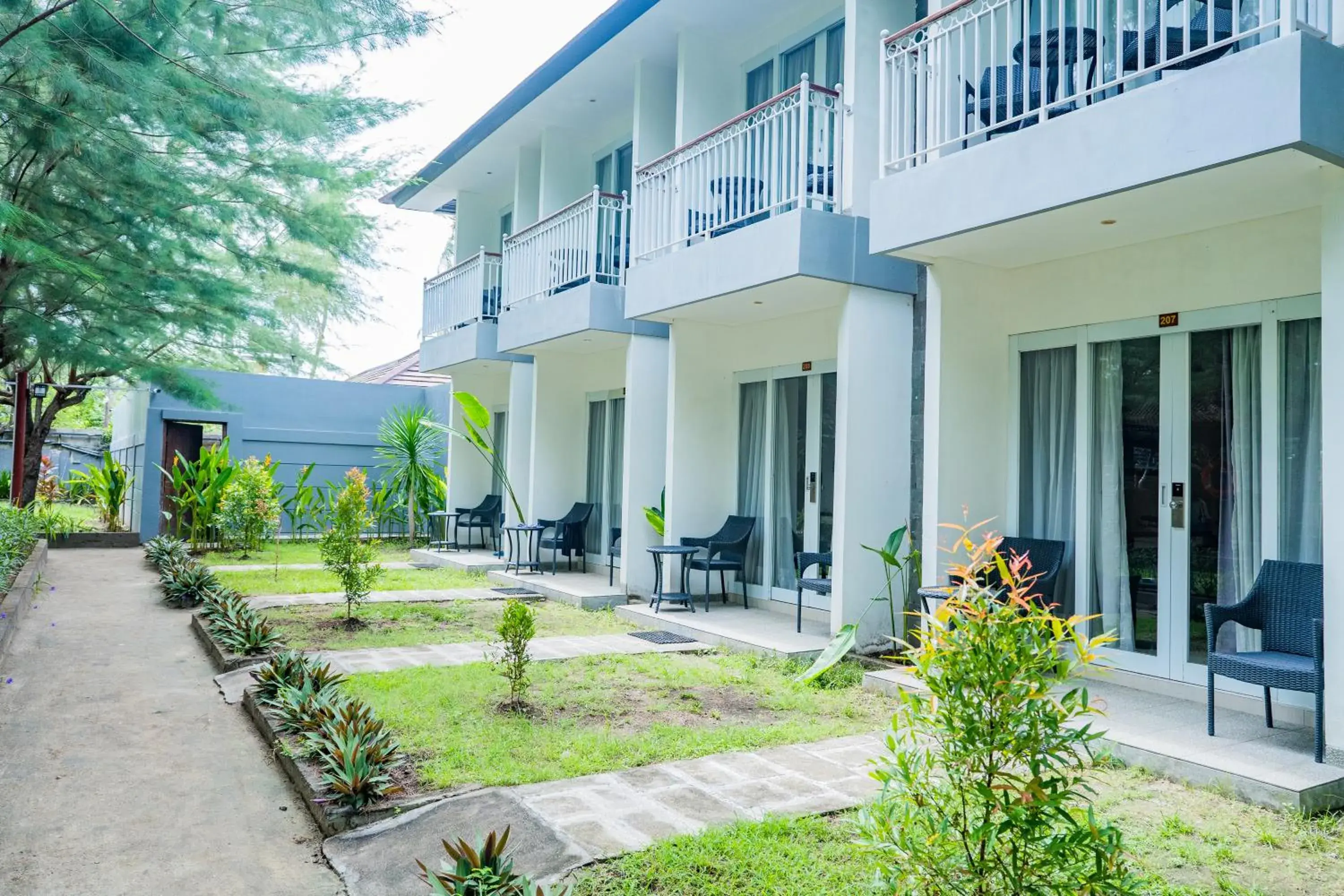 Property building in Royal Regantris Villa Karang Property building in Royal Regantris Villa Karang
