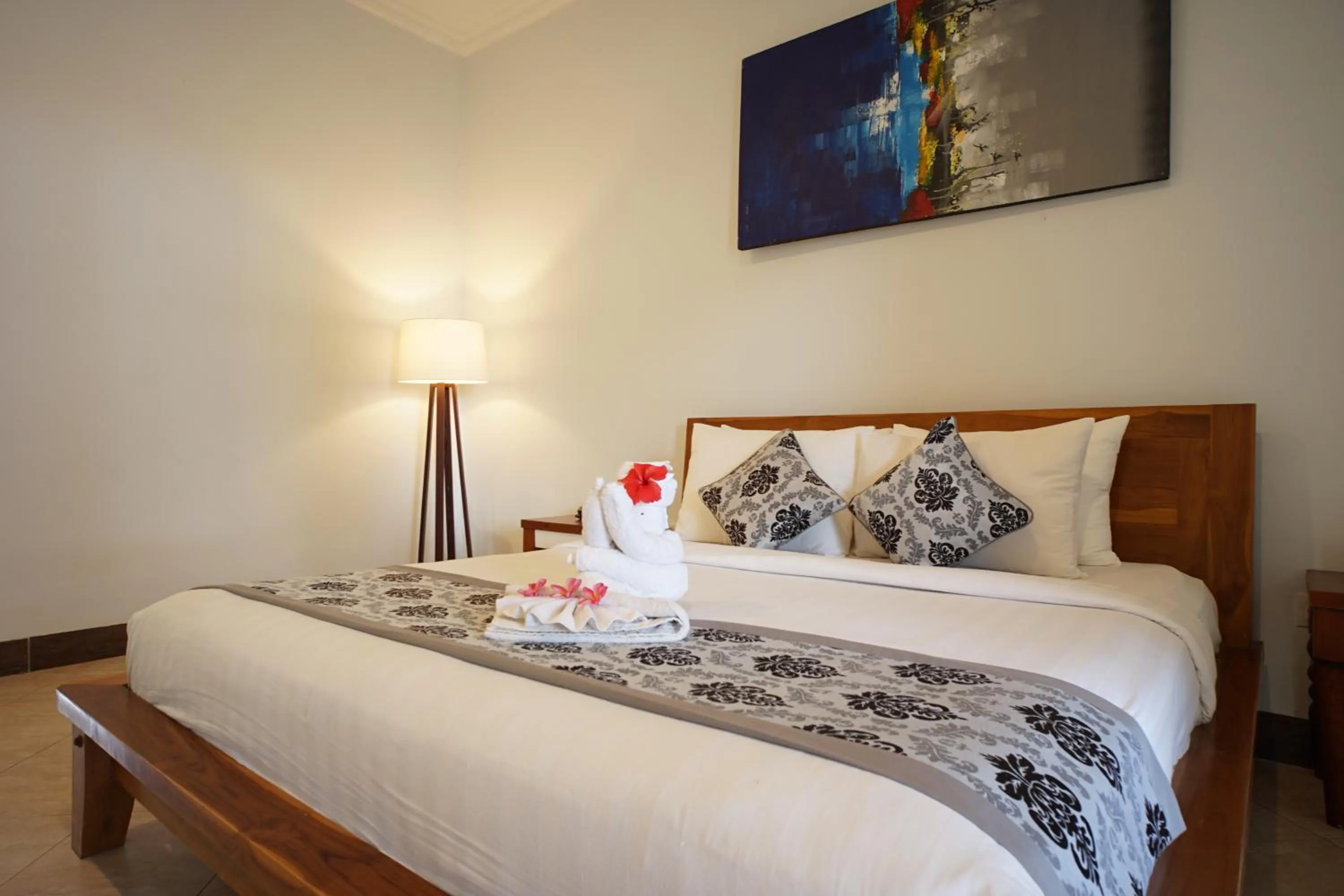 Bed in Royal Regantris Villa Karang