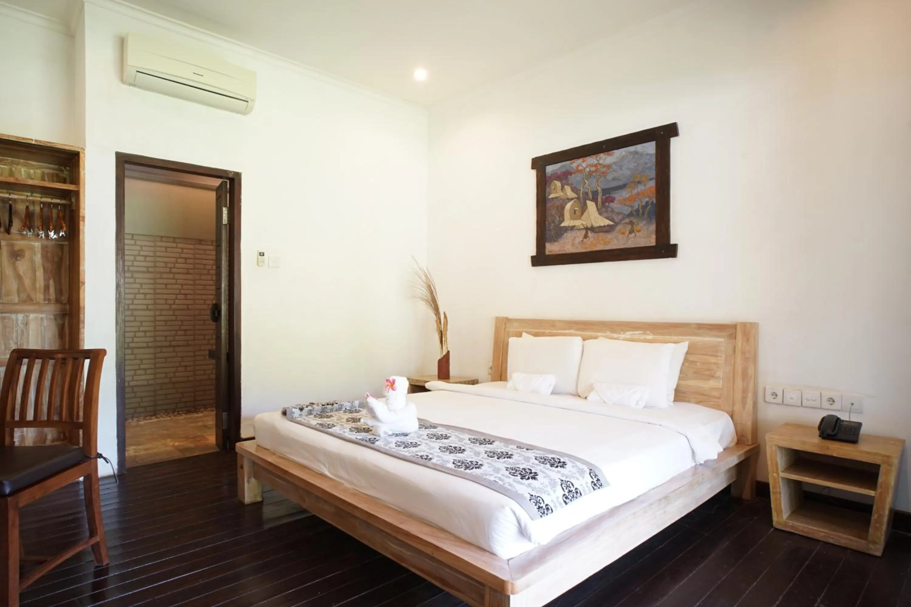 Bed in Royal Regantris Villa Karang