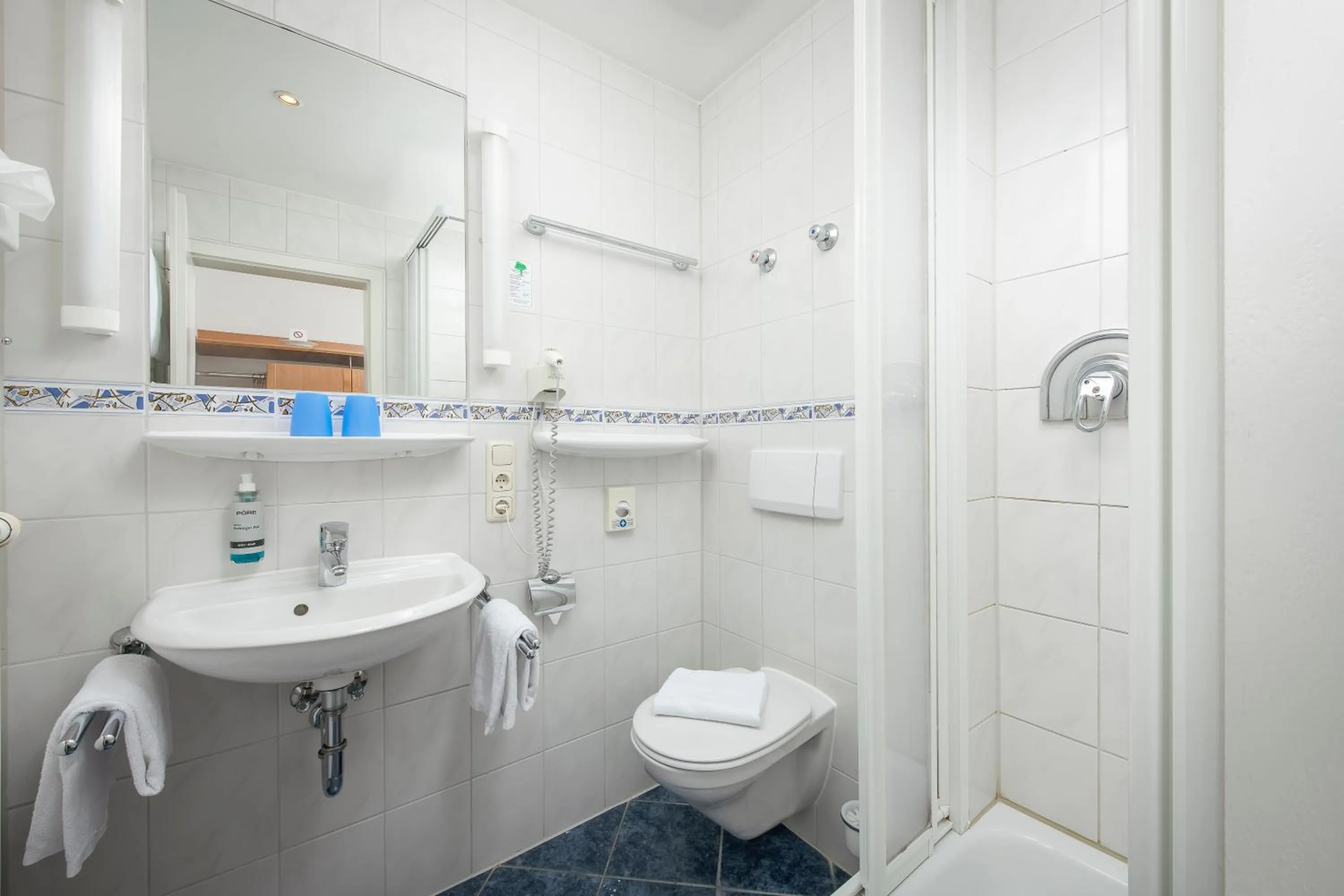 Shower in Farbinger Hof