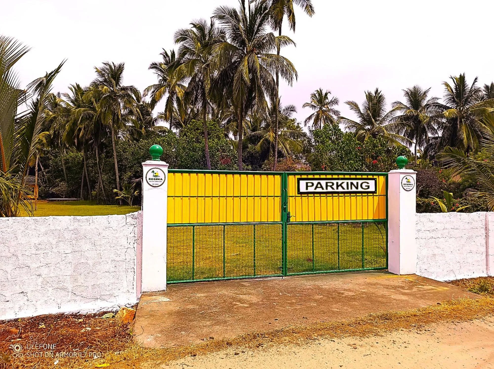 Parking in Regina Beach Bungalow