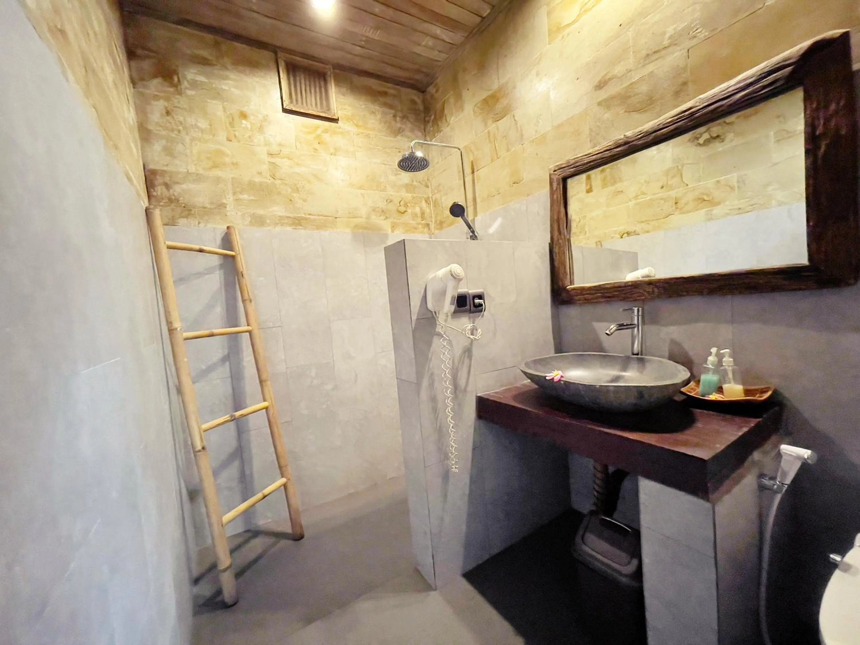 Bathroom in Samba Villas Beachfront View