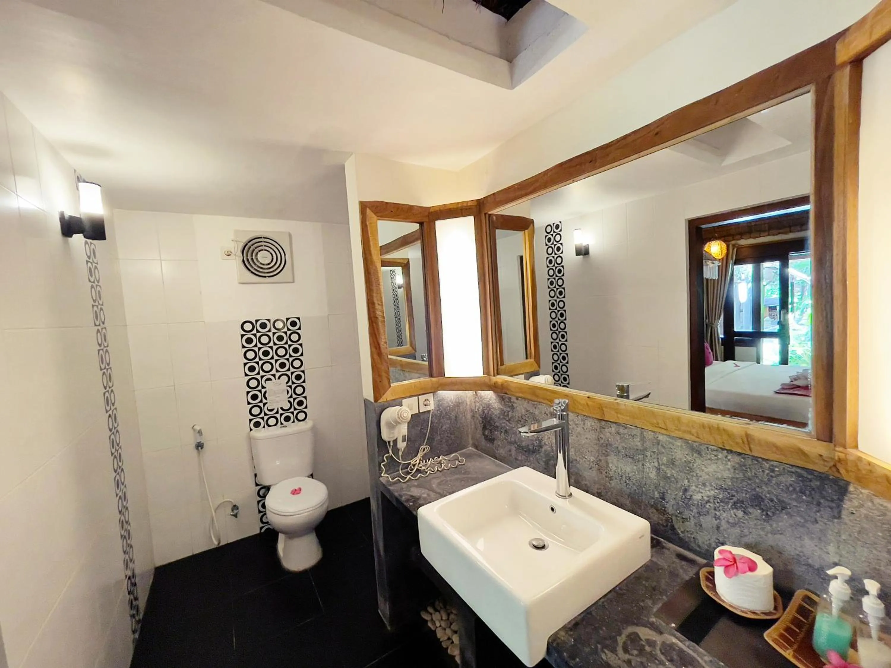 Bathroom in Samba Villas Beachfront View