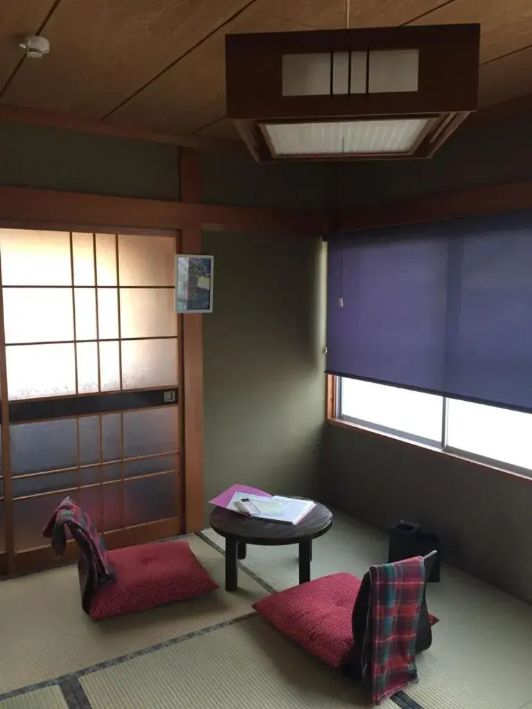 Standard Twin Room - single occupancy in Guest House Mitsuka Standard Twin Room - single occupancy in Guest House Mitsuka