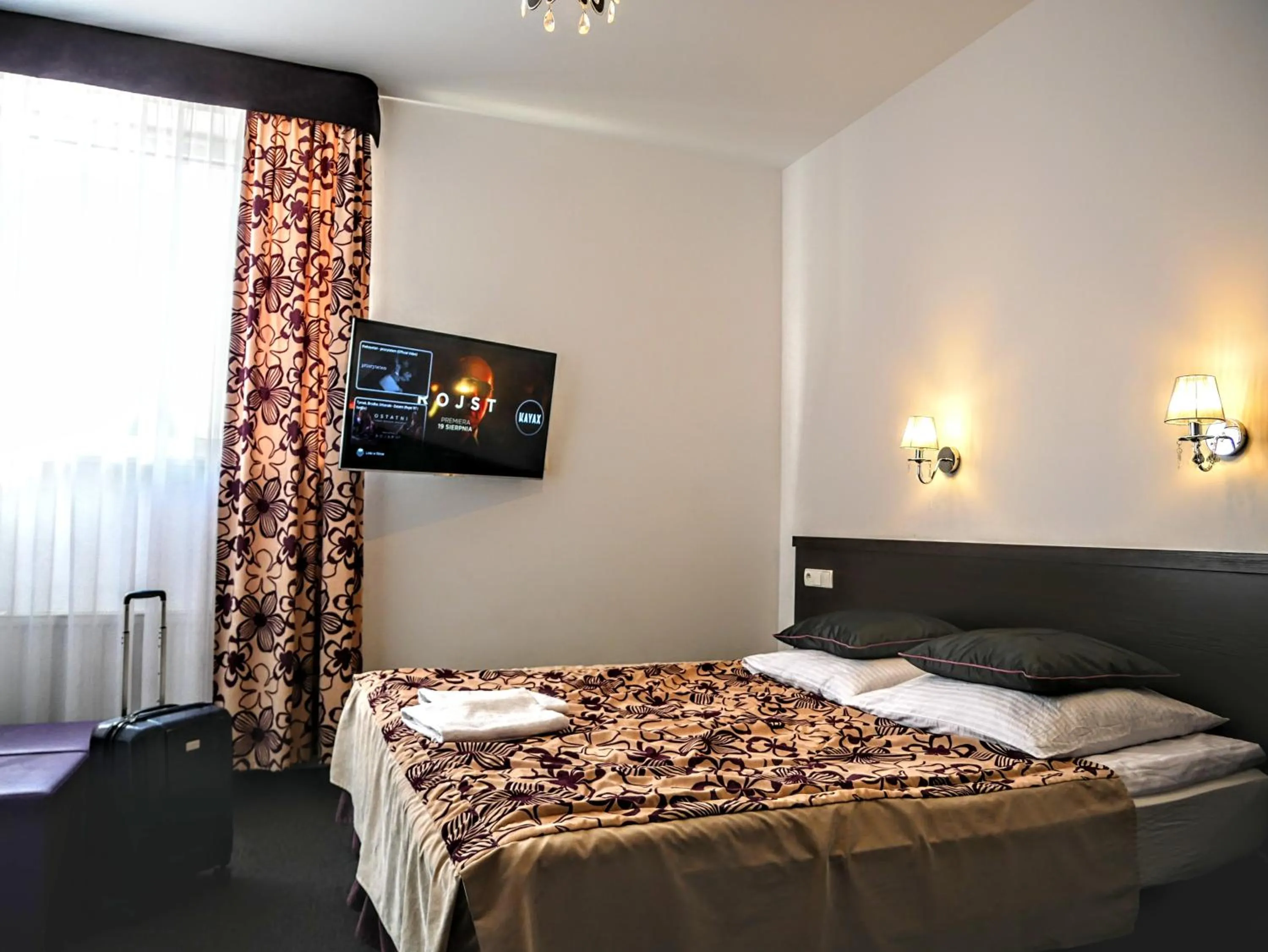 Bed in Hostel Evotel