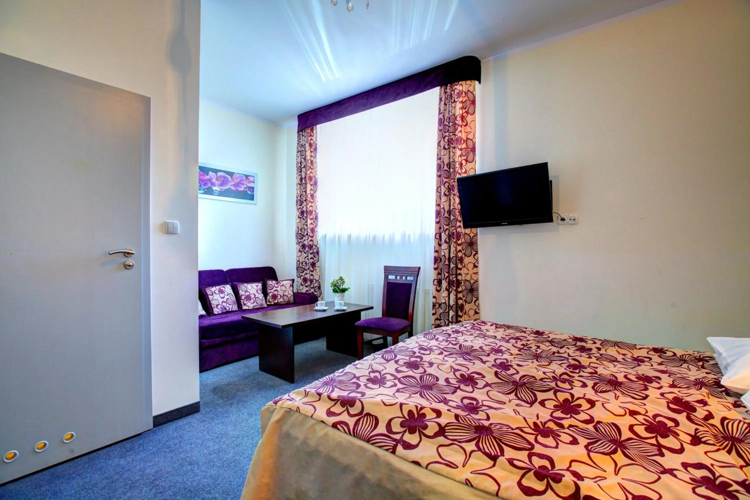 Bed in Hostel Evotel