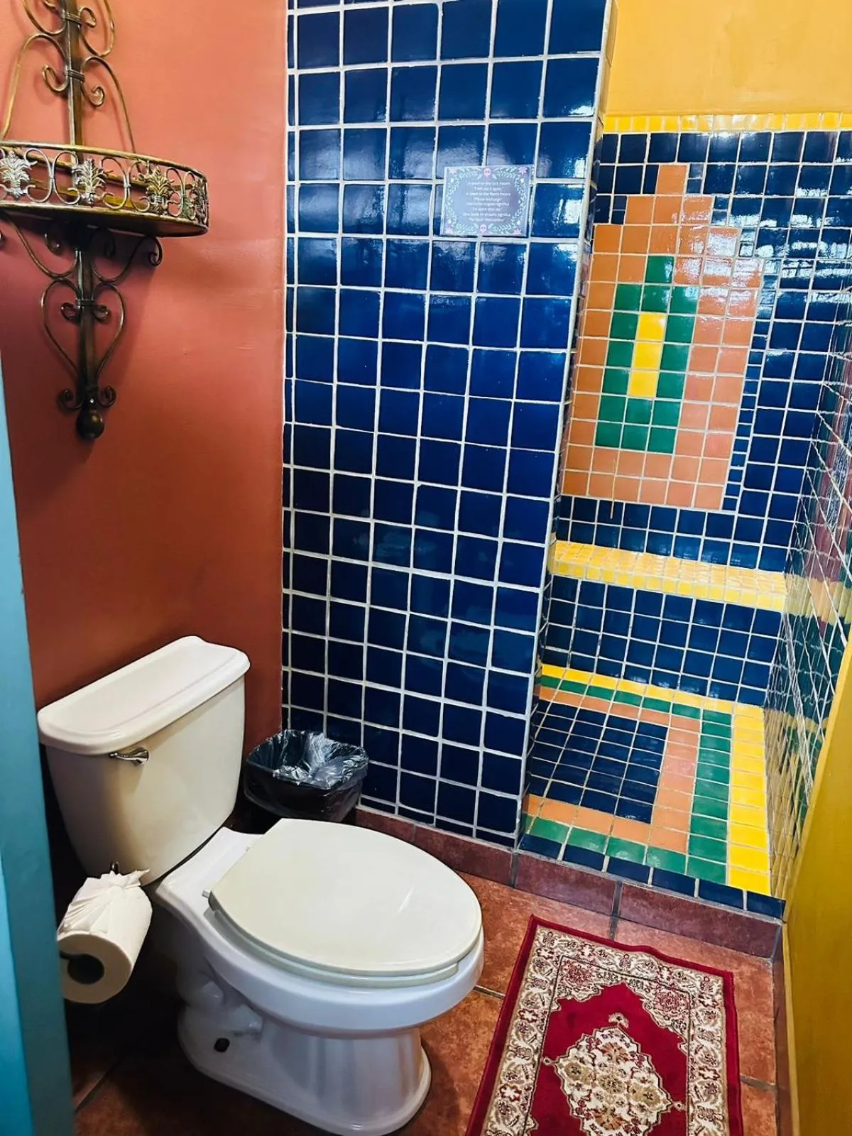 Toilet in Casa de Leyendas