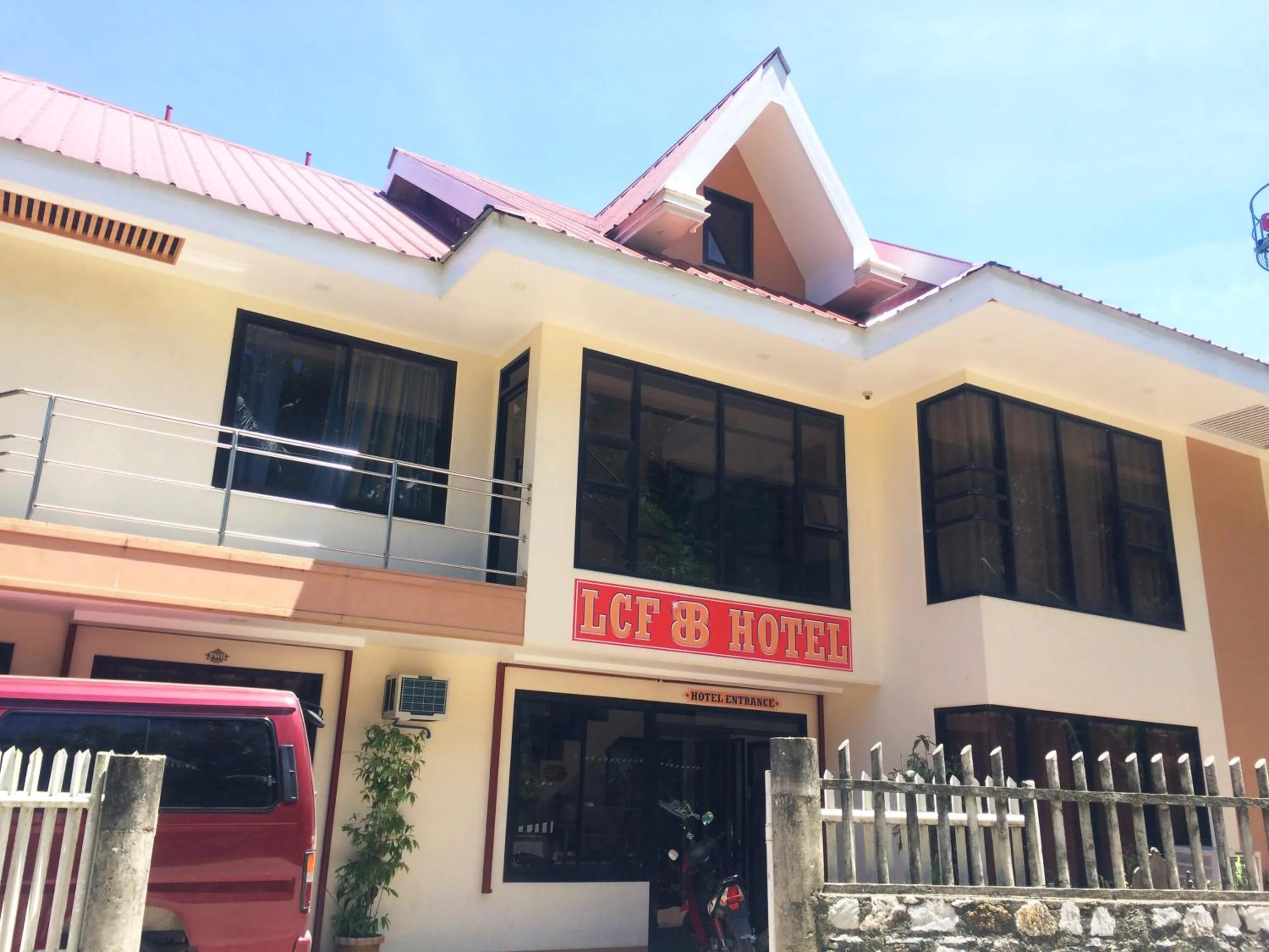 Facade/entrance in LCF - BB Hotel