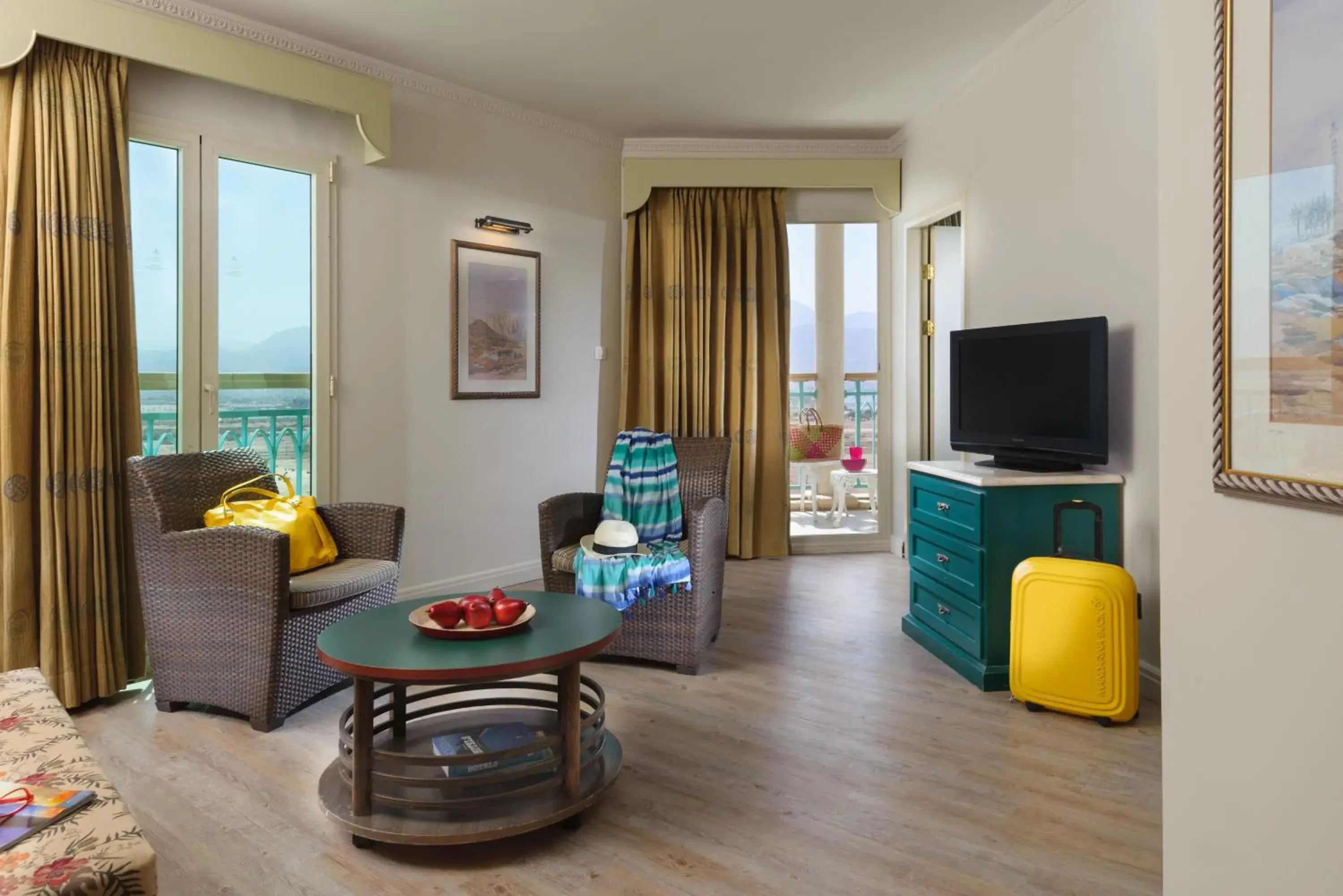 Junior Suite Edom (2 Adults + 1 Child) in Herods Boutique Eilat a Premium collection by Fattal Hotels Junior Suite Edom (2 Adults + 1 Child) in Herods Boutique Eilat a Premium collection by Fattal Hotels