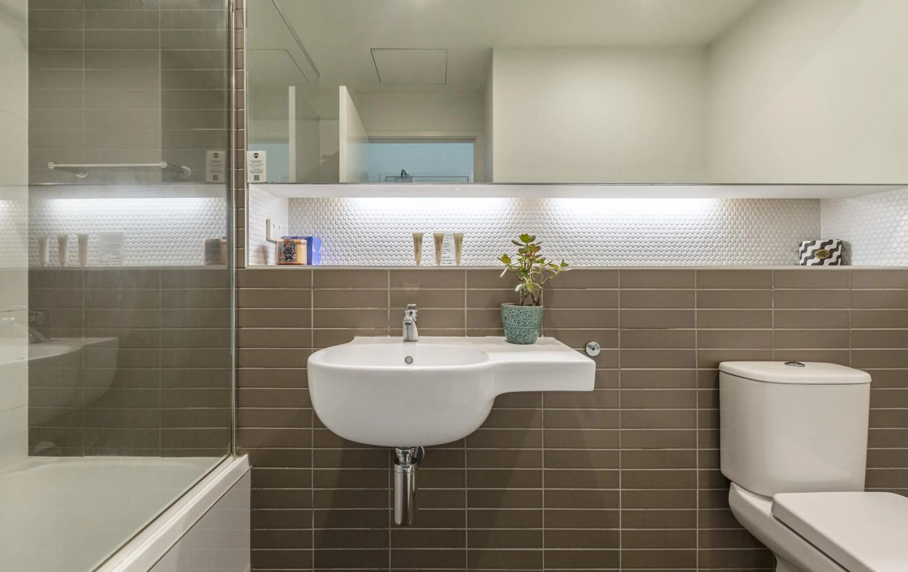 Bathroom in Punthill Knox