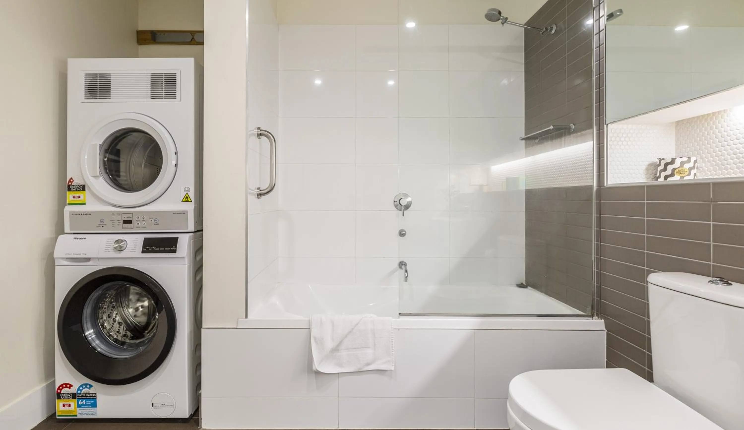 Bathroom in Punthill Knox