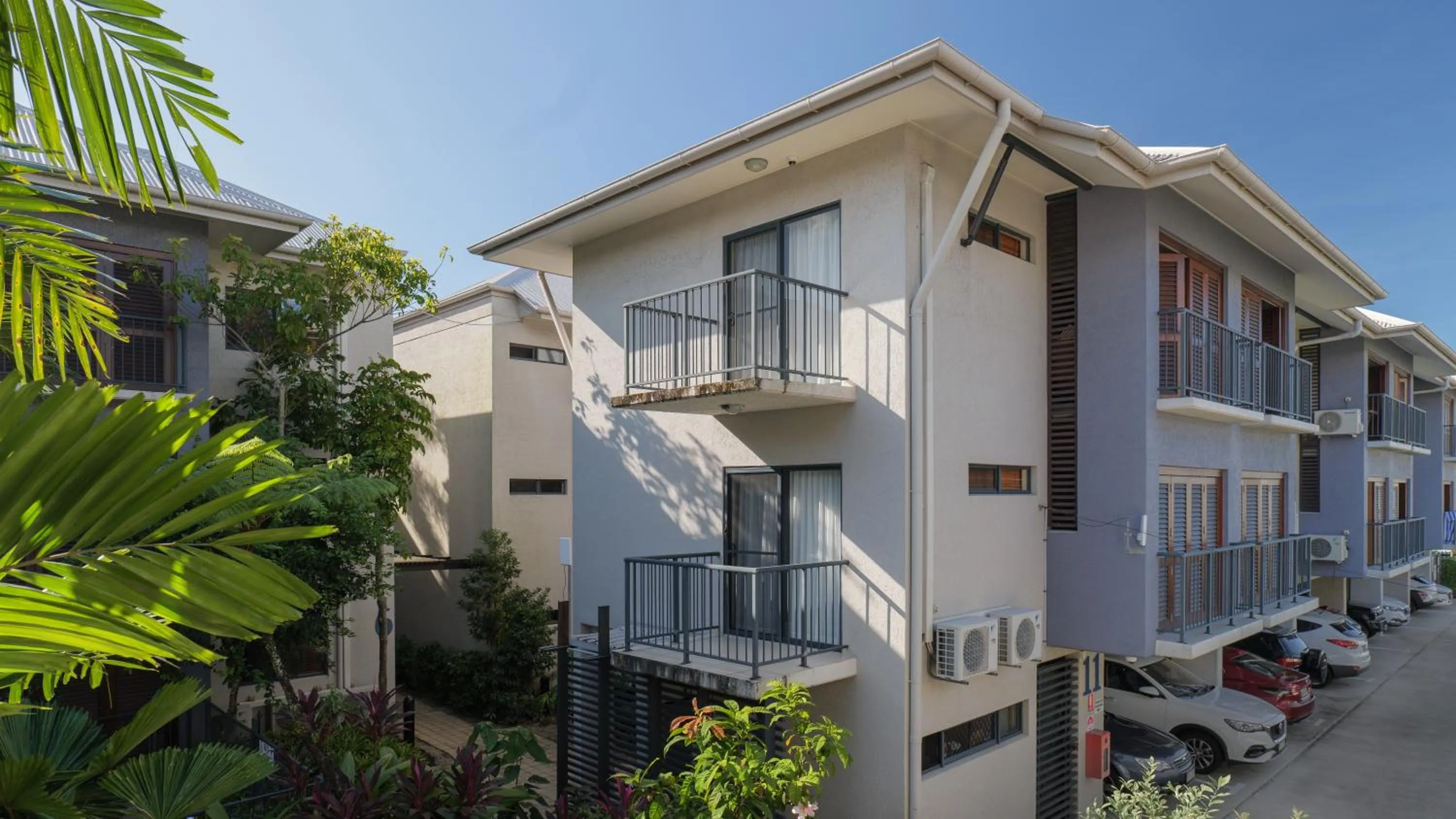 Property building in Southern Cross Atrium Apartments