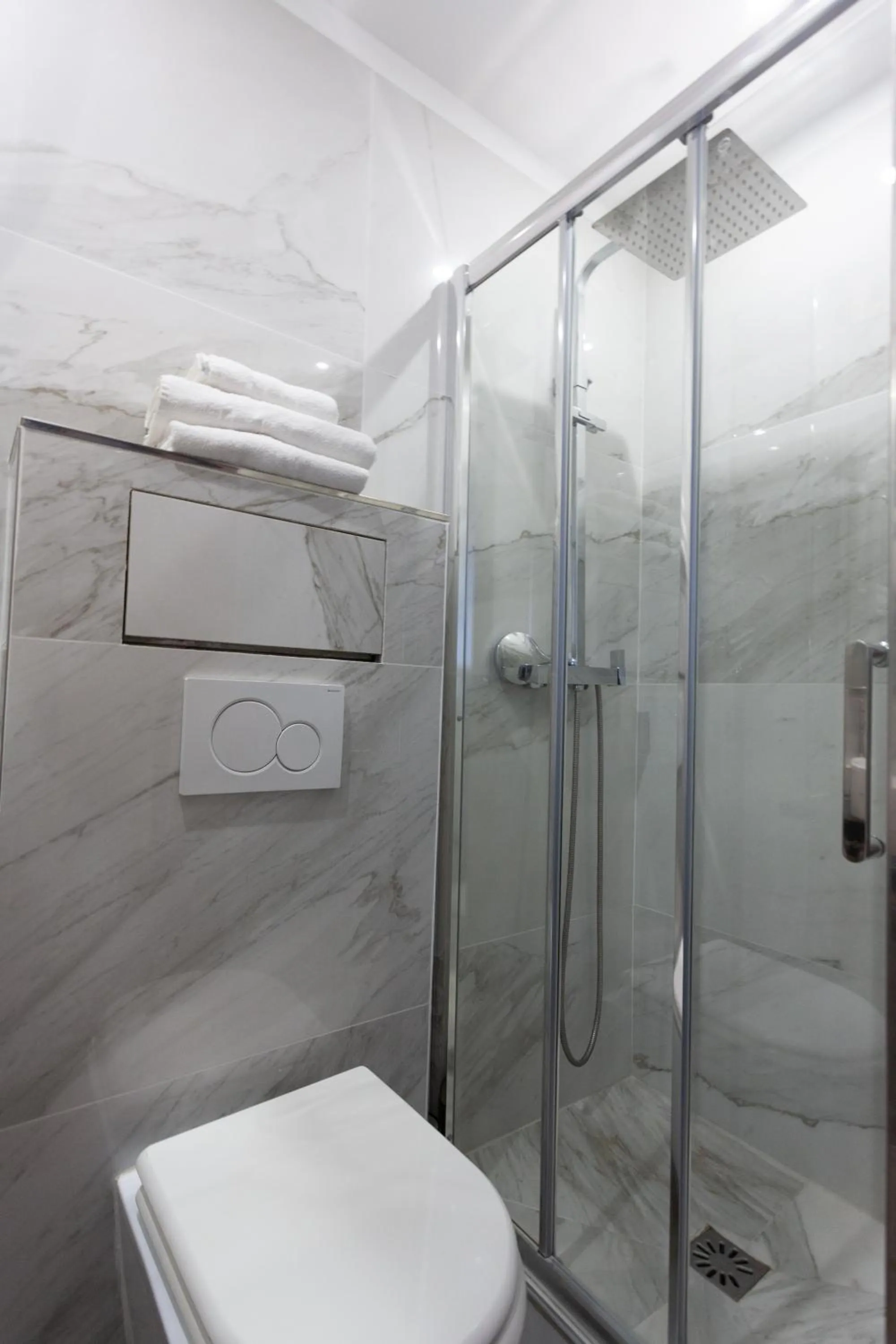 Hôtel Léonard de Vinci II