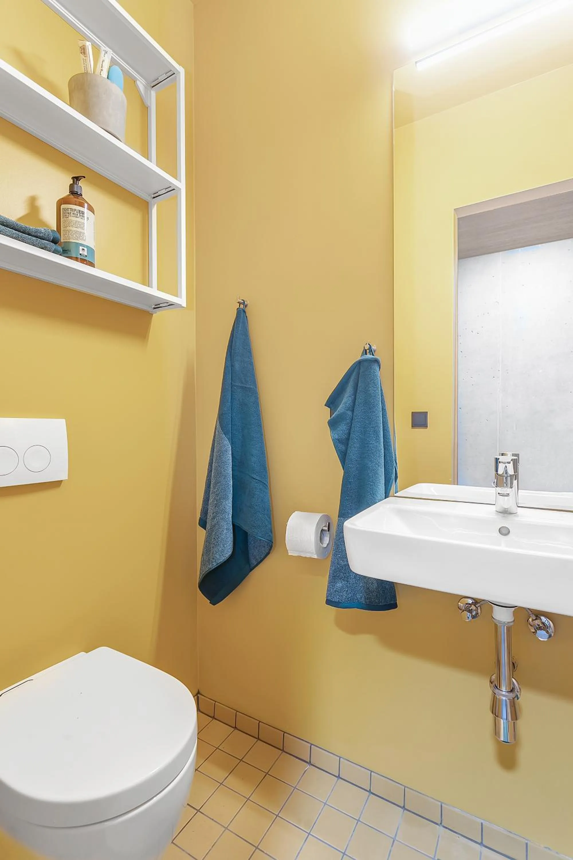 Shower in Student Hostel