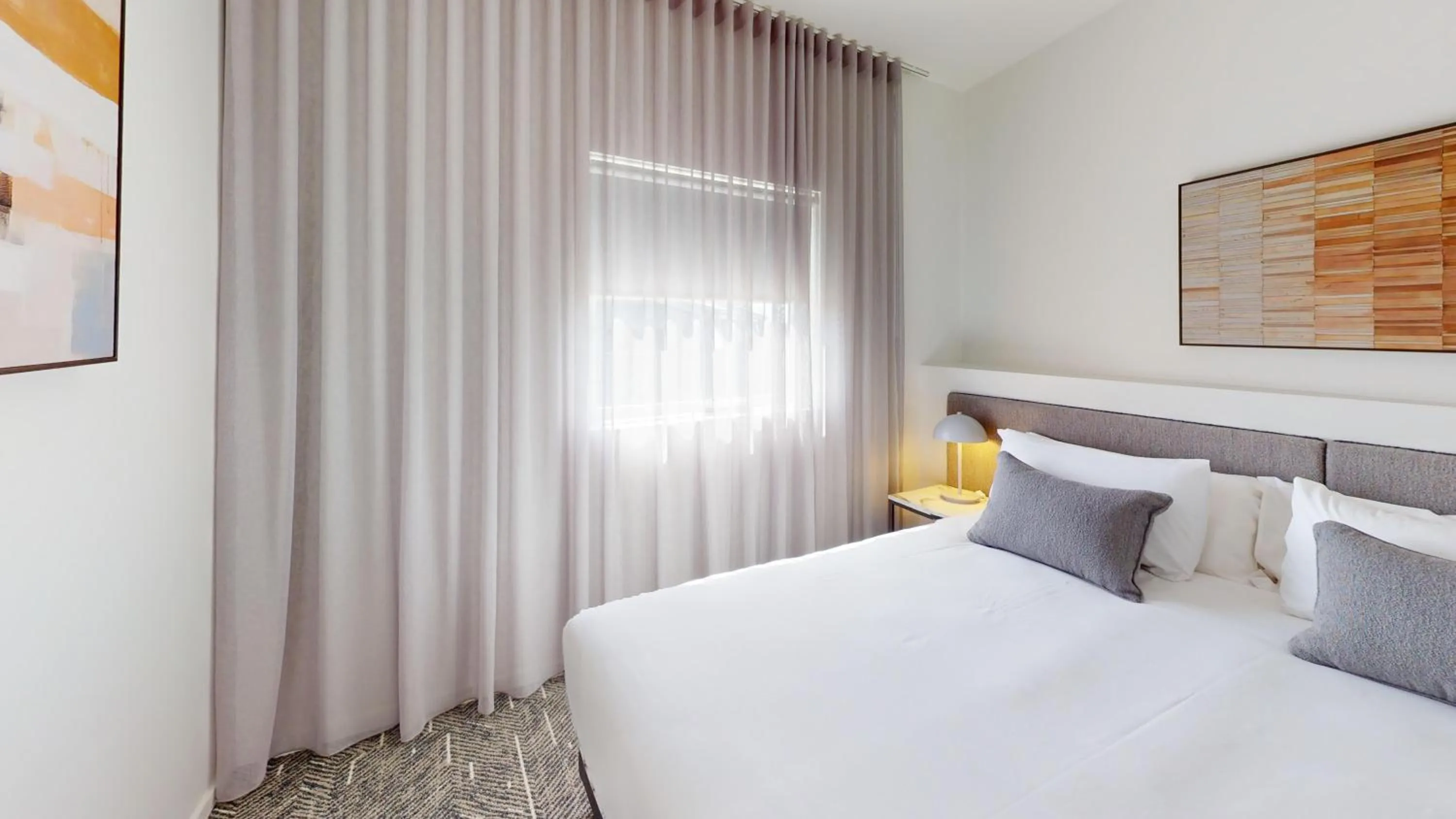 Bed in Punthill Essendon