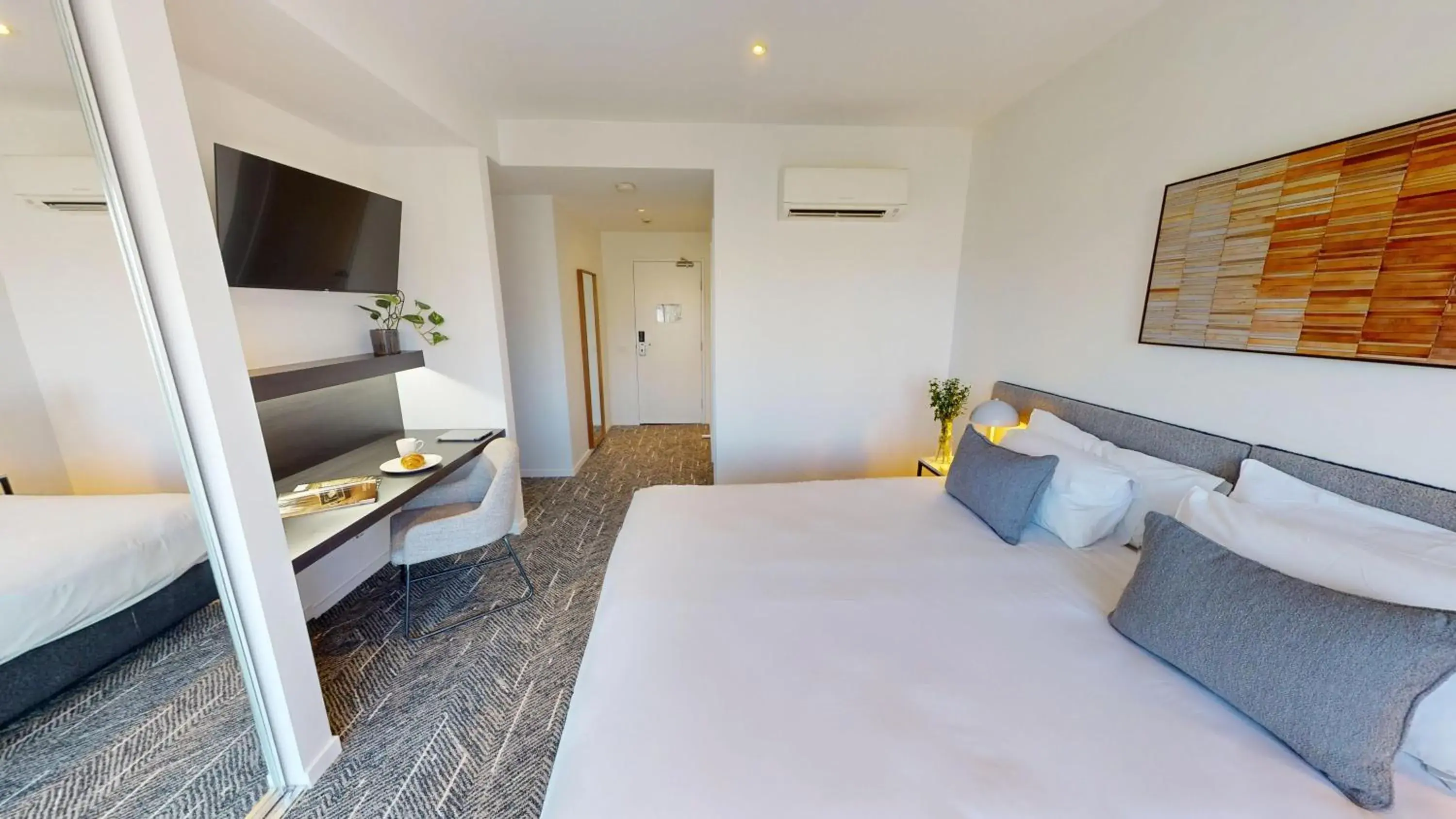 Photo of the whole room, Bed in Punthill Essendon Photo of the whole room, Bed in Punthill Essendon